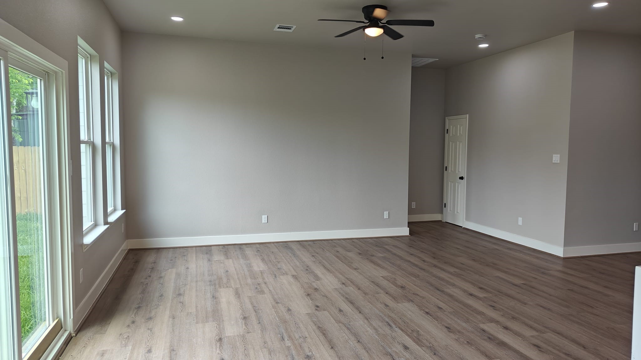 504 Center Street Property Photo 4