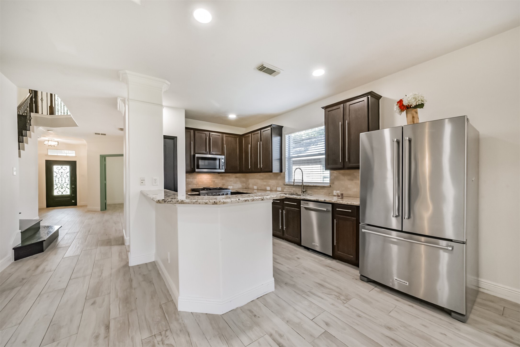 8330 Kerrington Glen Drive Property Photo 8
