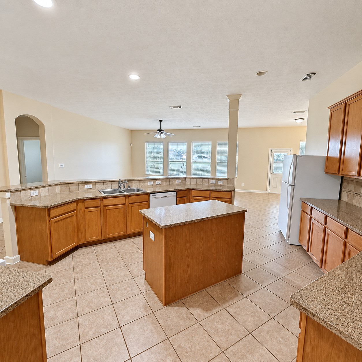 19510 Stanton Lake Drive Property Photo 7