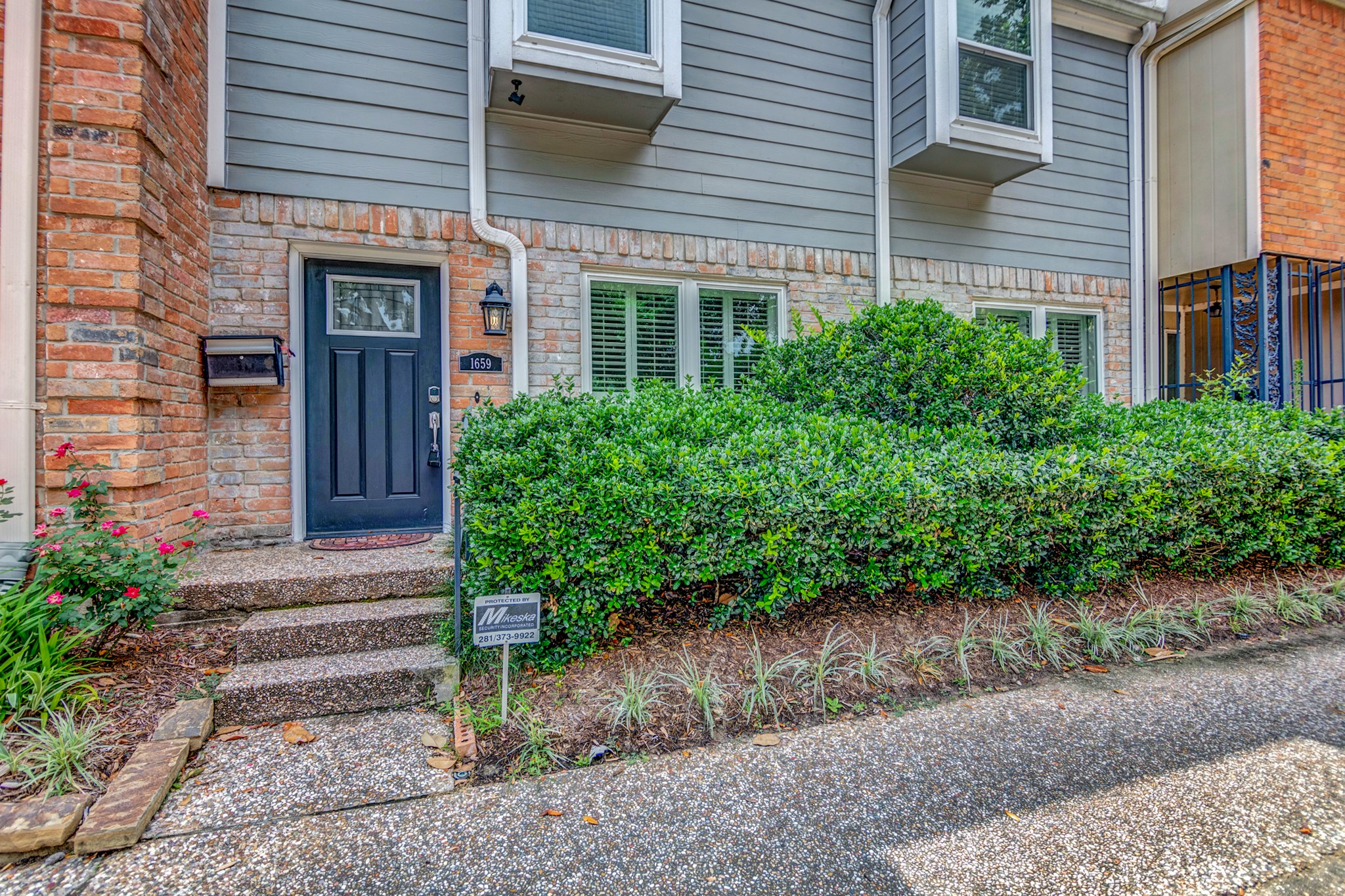1659 W Sam Houston Parkway S Property Photo 1