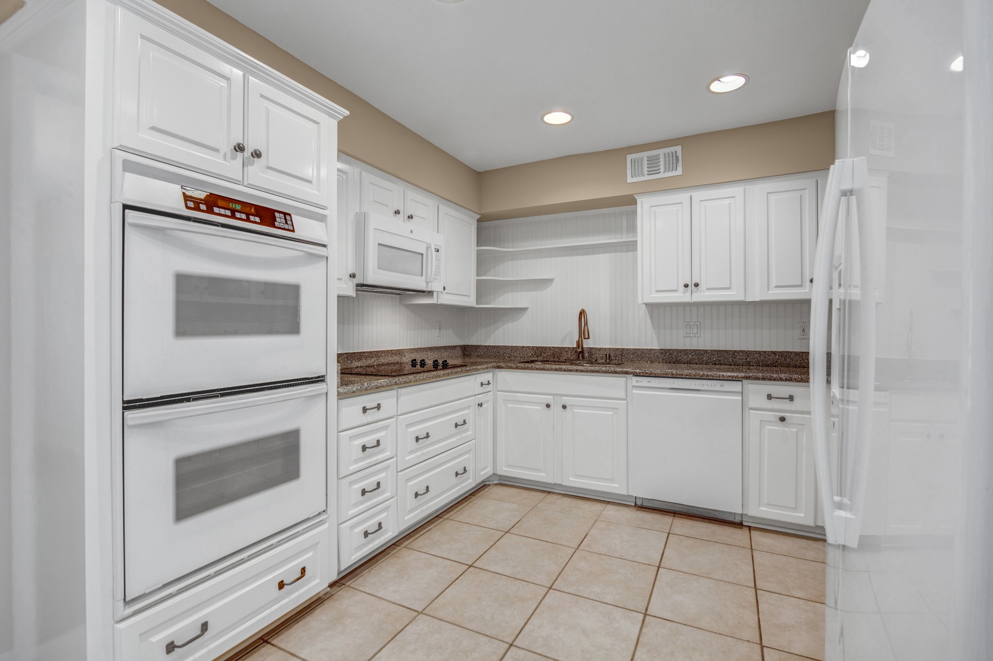 1659 W Sam Houston Parkway S Property Photo 9