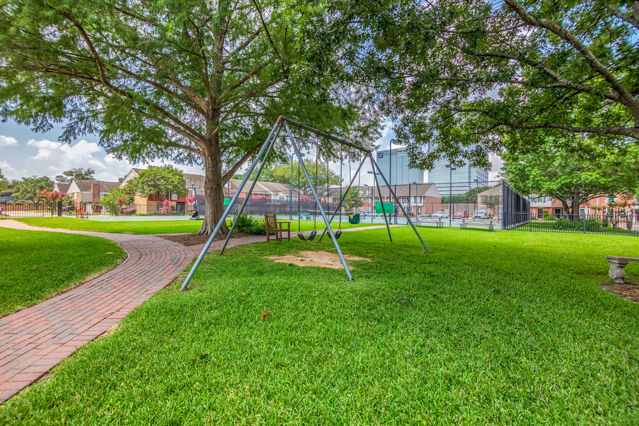 1659 W Sam Houston Parkway S Property Photo 38