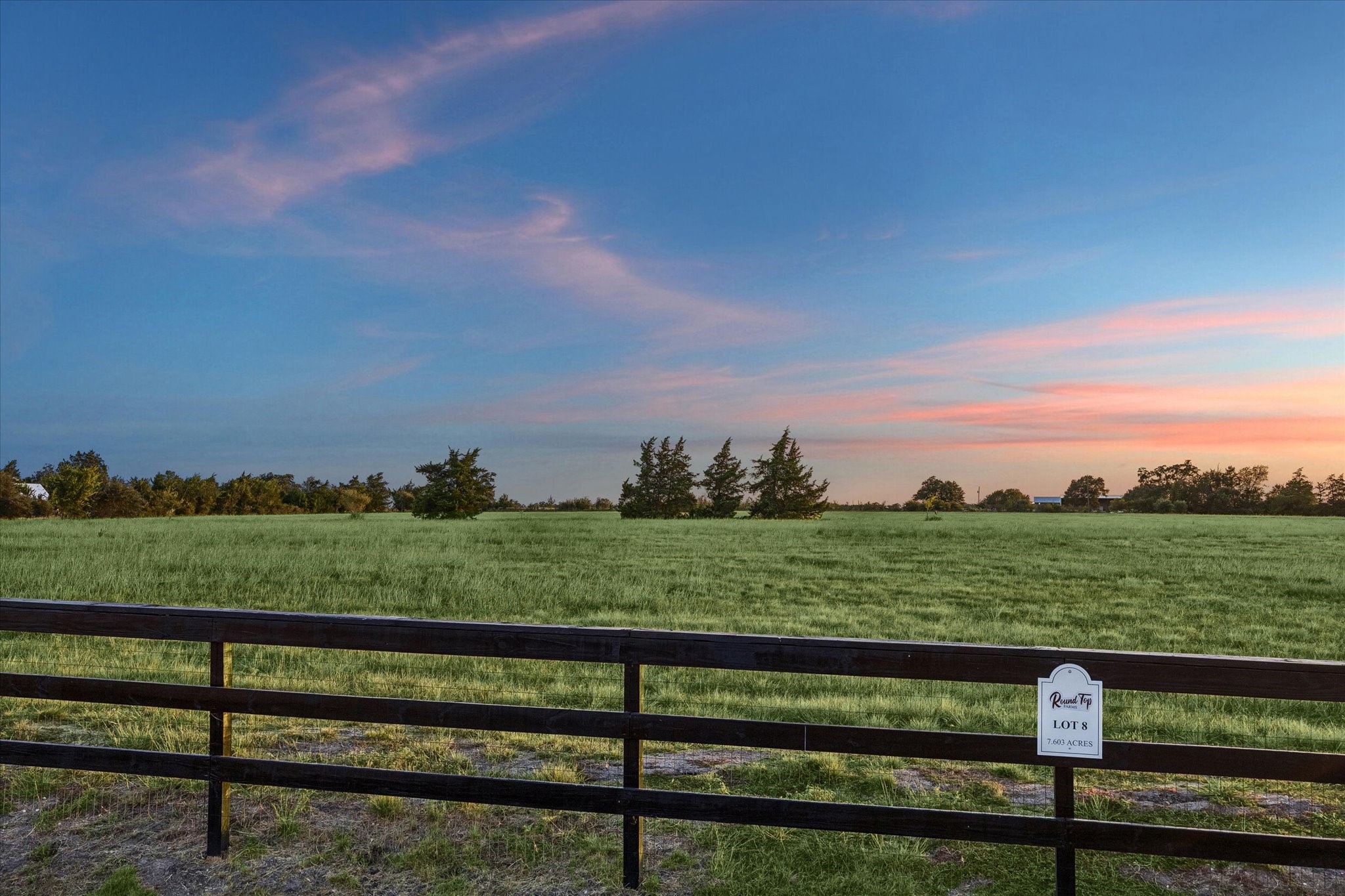 8 Round Top Farms Drive Property Photo 4