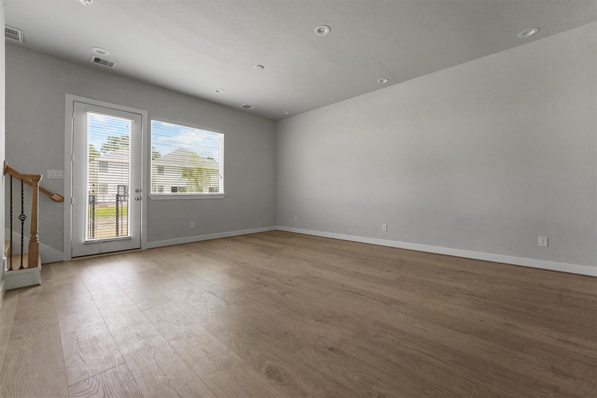 5914 Haring Lane Property Photo 5