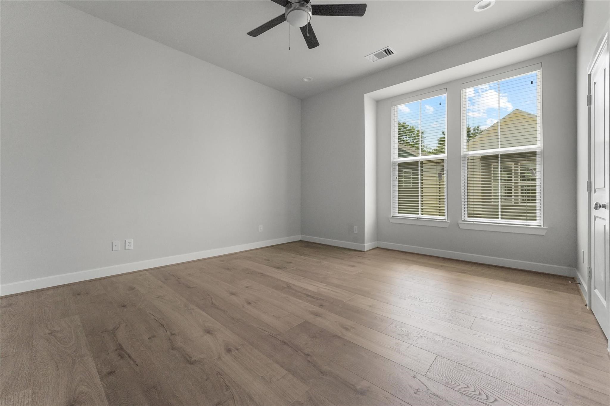 5914 Haring Lane Property Photo 8