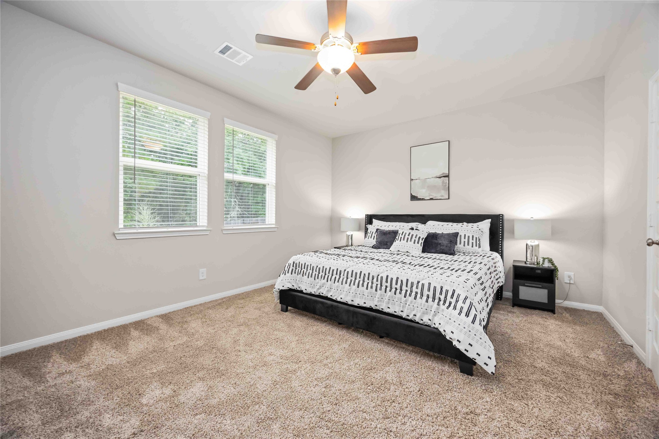 7047 Silverleaf Oak Street Property Photo 16