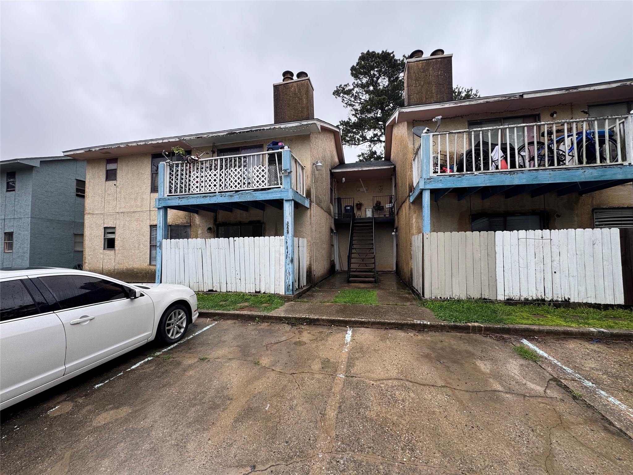3229 Hirschfield Road B Property Photo 9