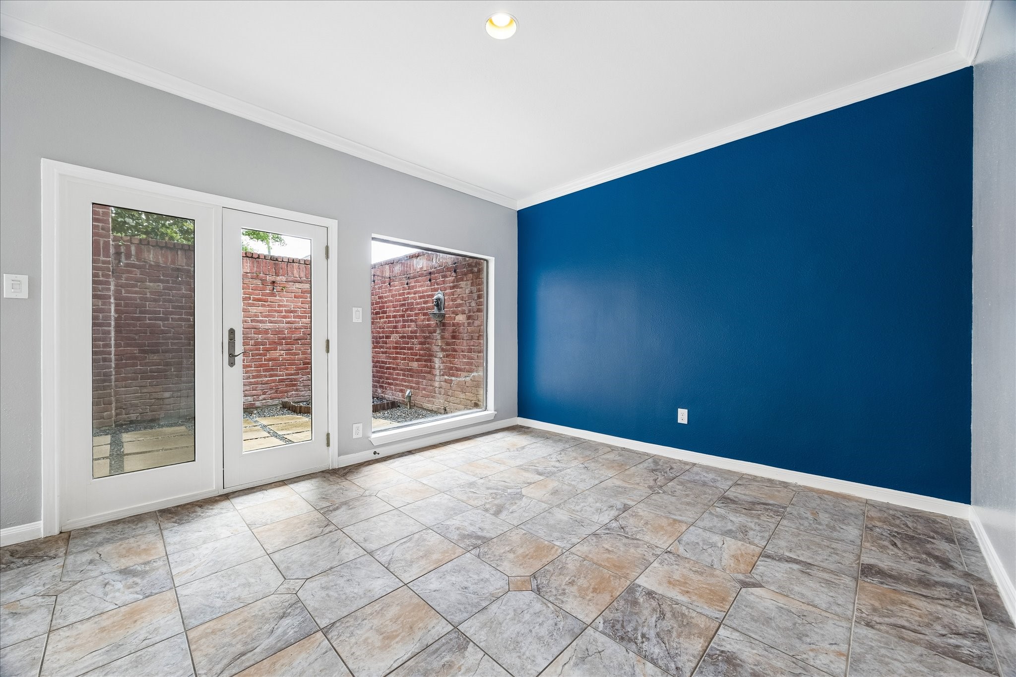 7447 Cambridge Street 32 Property Photo 15