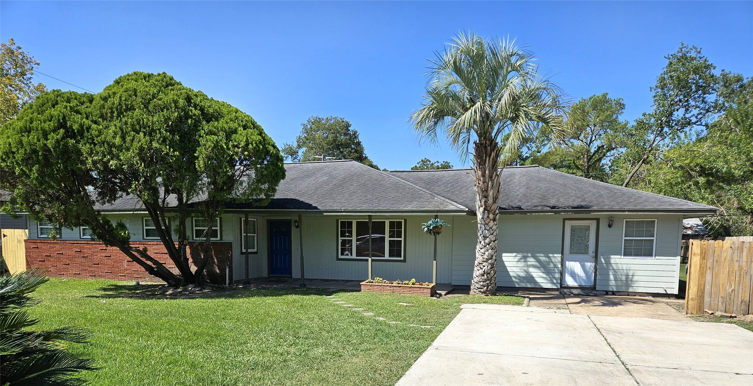 1518 2nd Street Property Photo