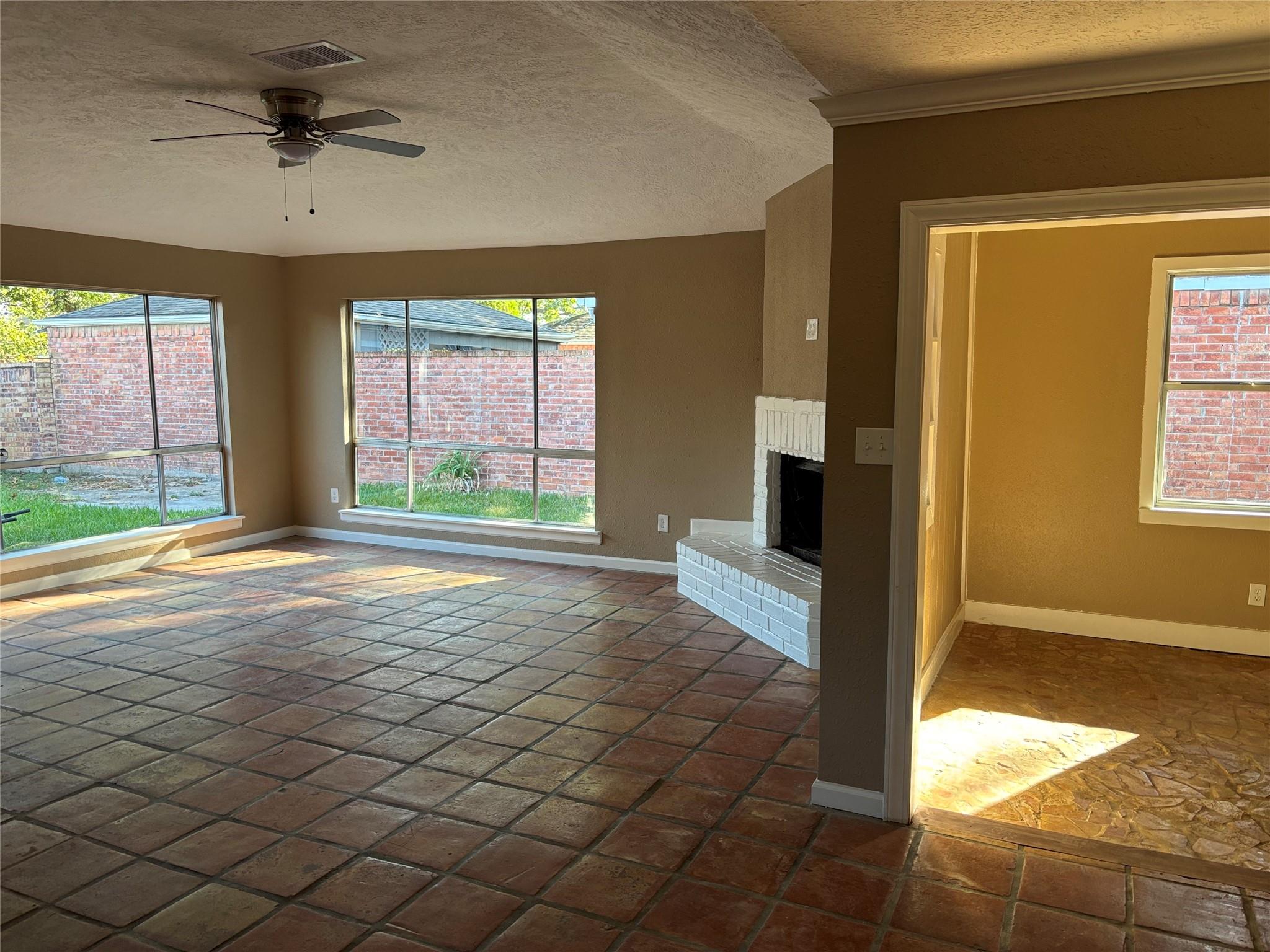 12947 Newbrook Drive, Houston Tx 77072 Property Photo 5