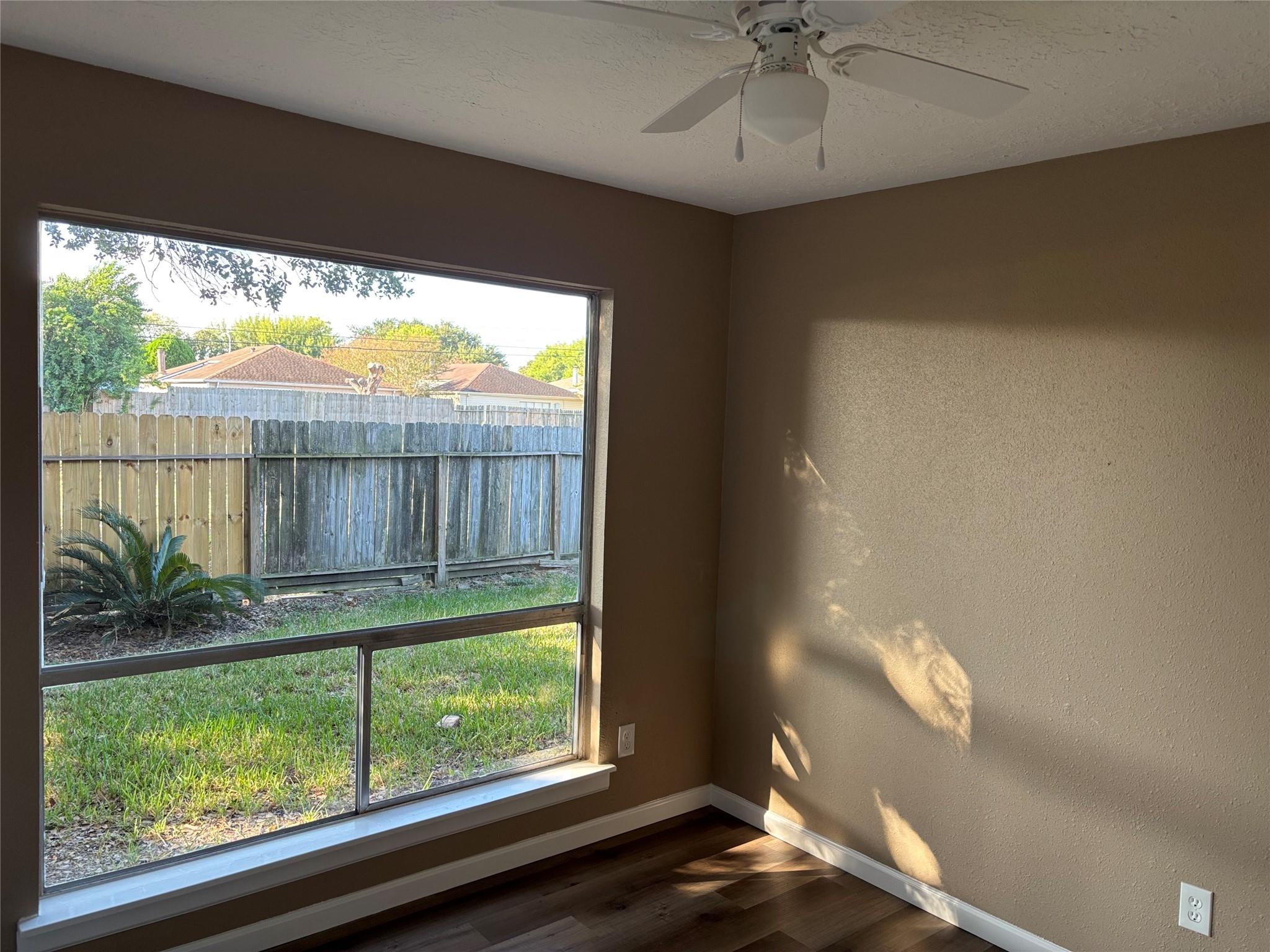 12947 Newbrook Drive, Houston Tx 77072 Property Photo 15