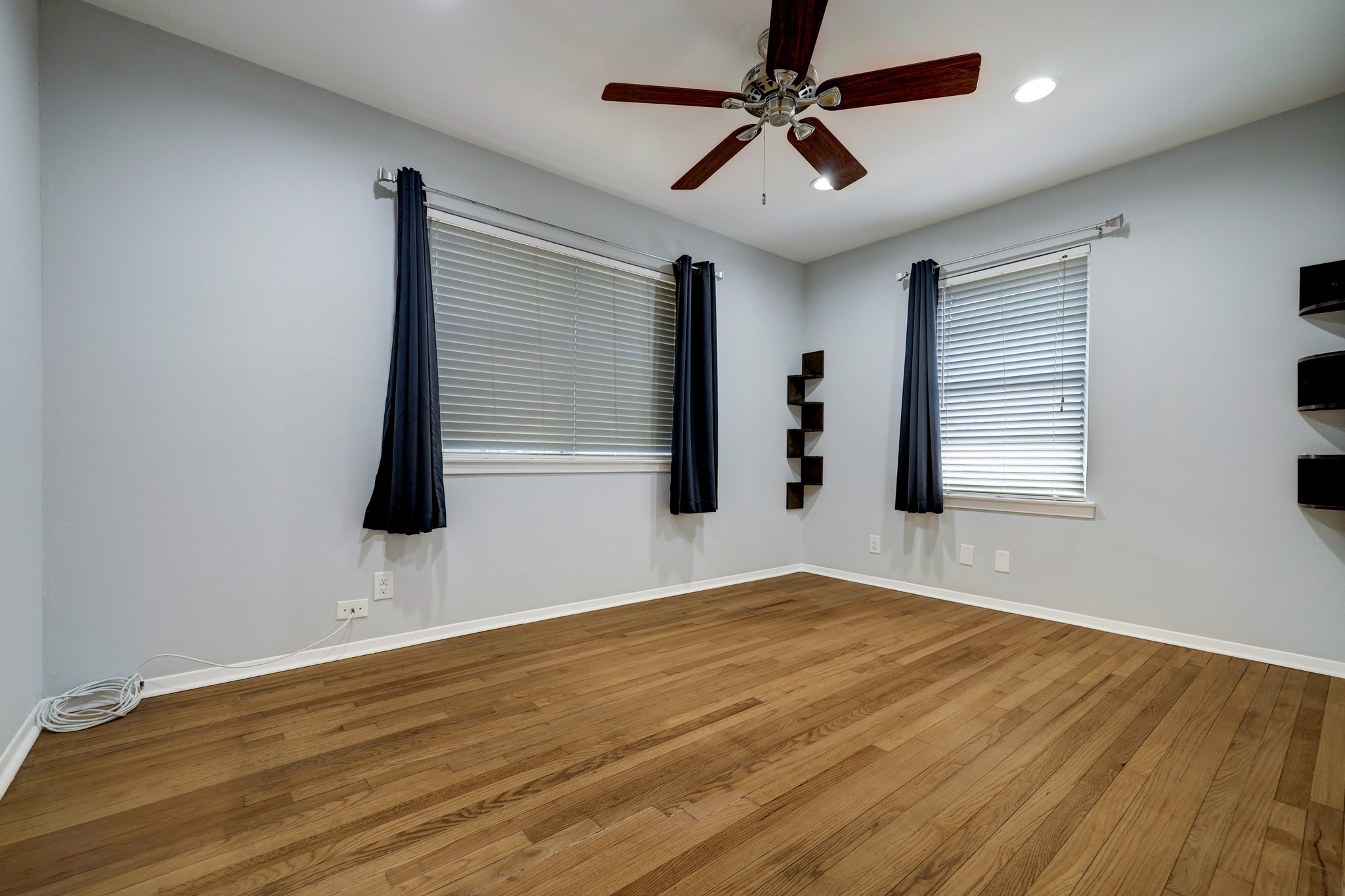 5819 Anaqua Drive Property Photo 7