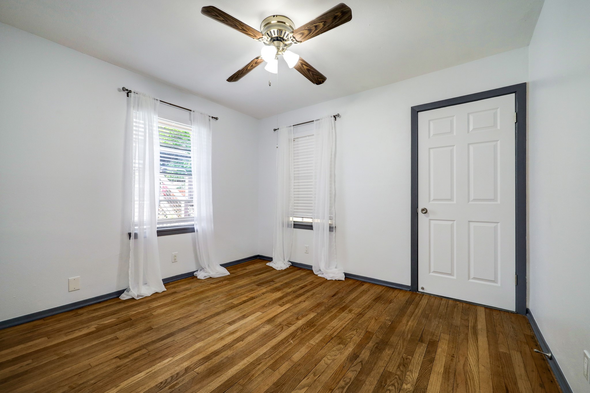 5819 Anaqua Drive Property Photo 10