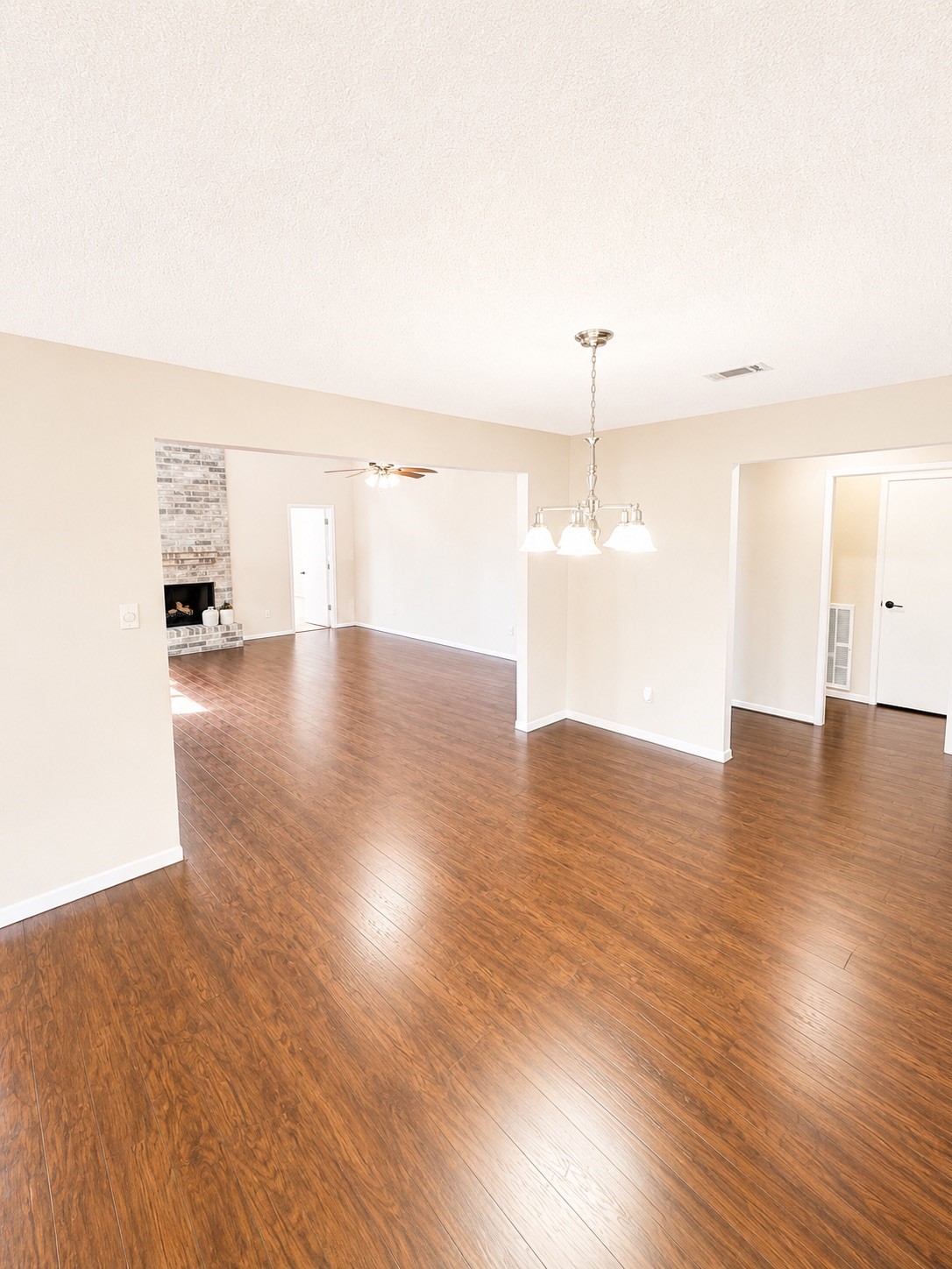 2239 Highland Hills Drive Property Photo 9