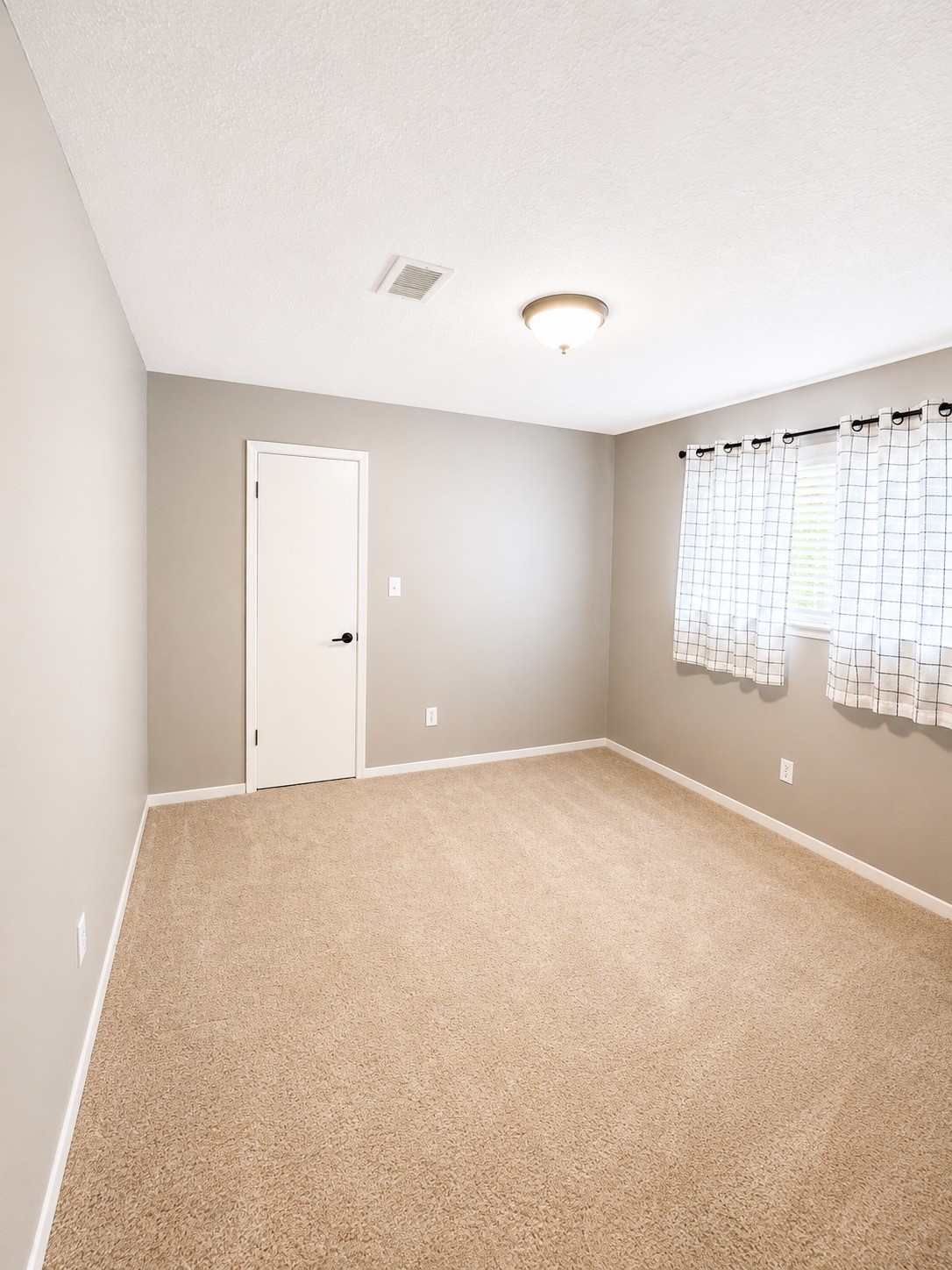 2239 Highland Hills Drive Property Photo 25
