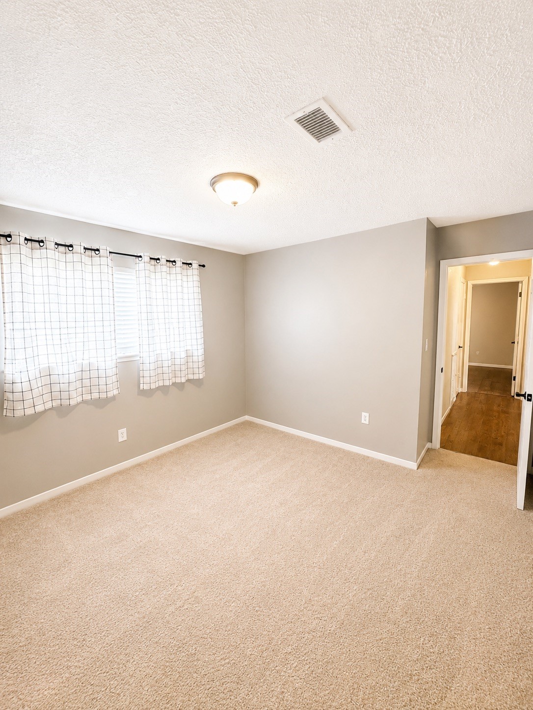 2239 Highland Hills Drive Property Photo 26