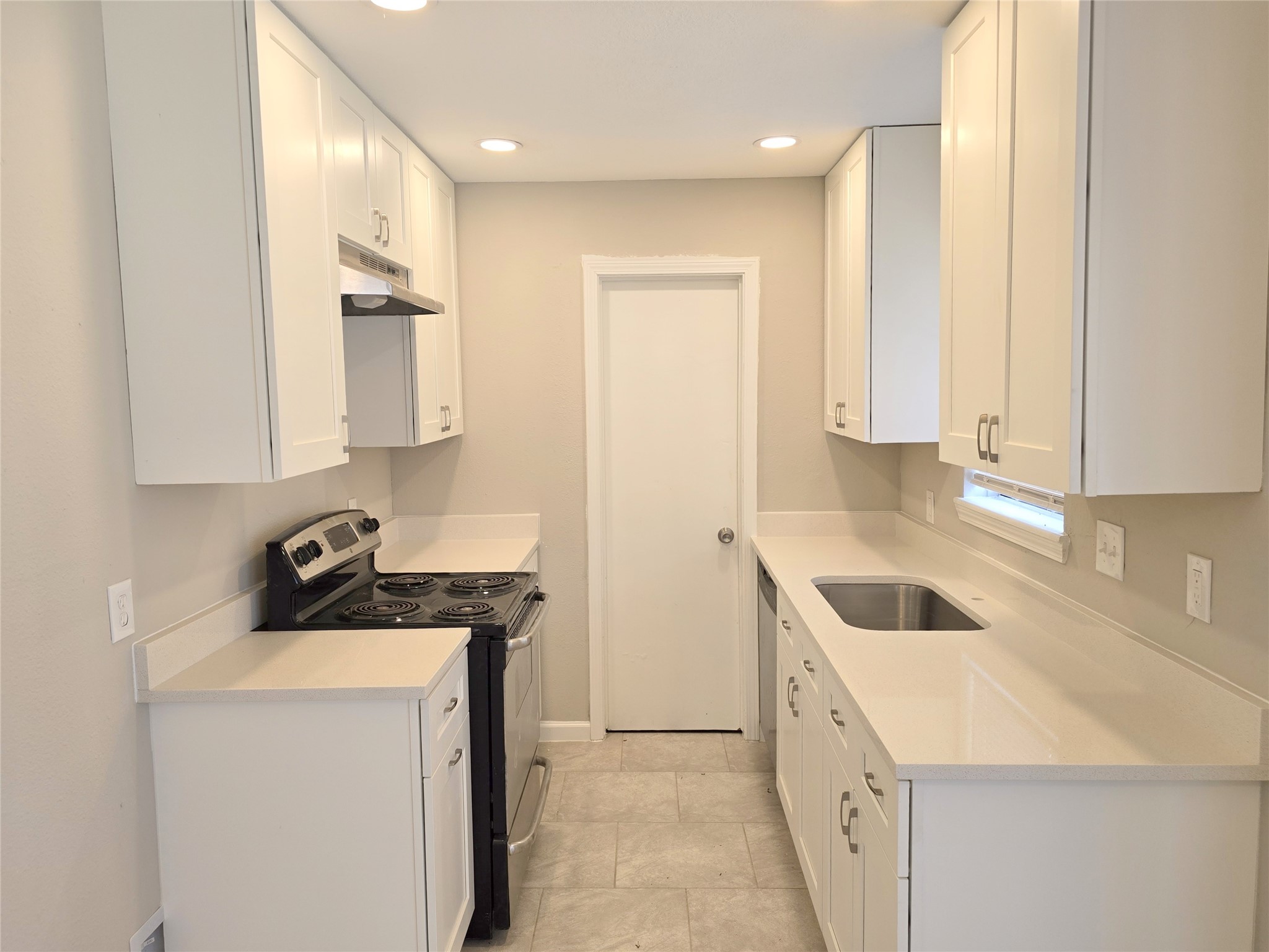 5404 Hazel Street Property Photo 3