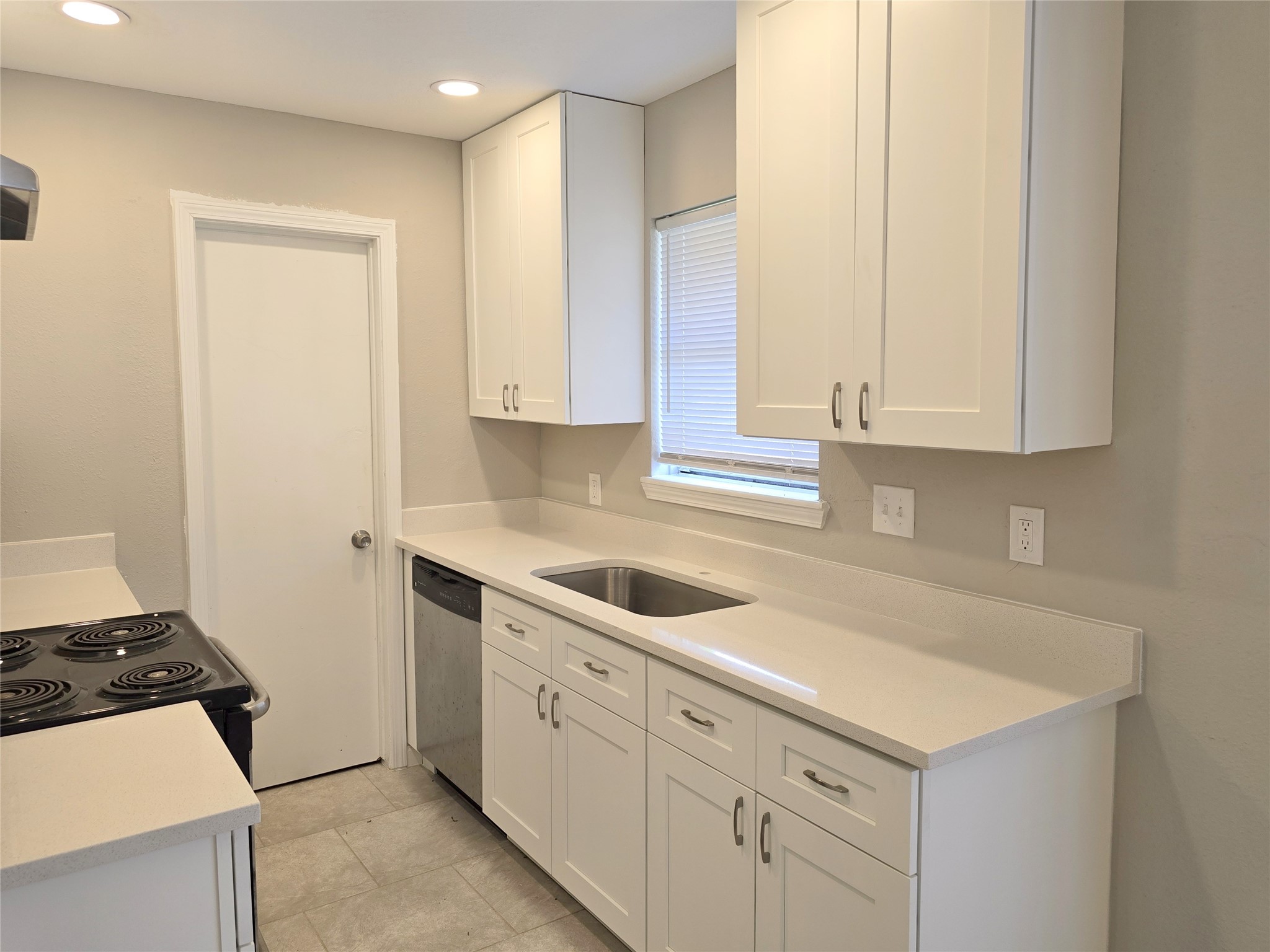 5404 Hazel Street Property Photo 4