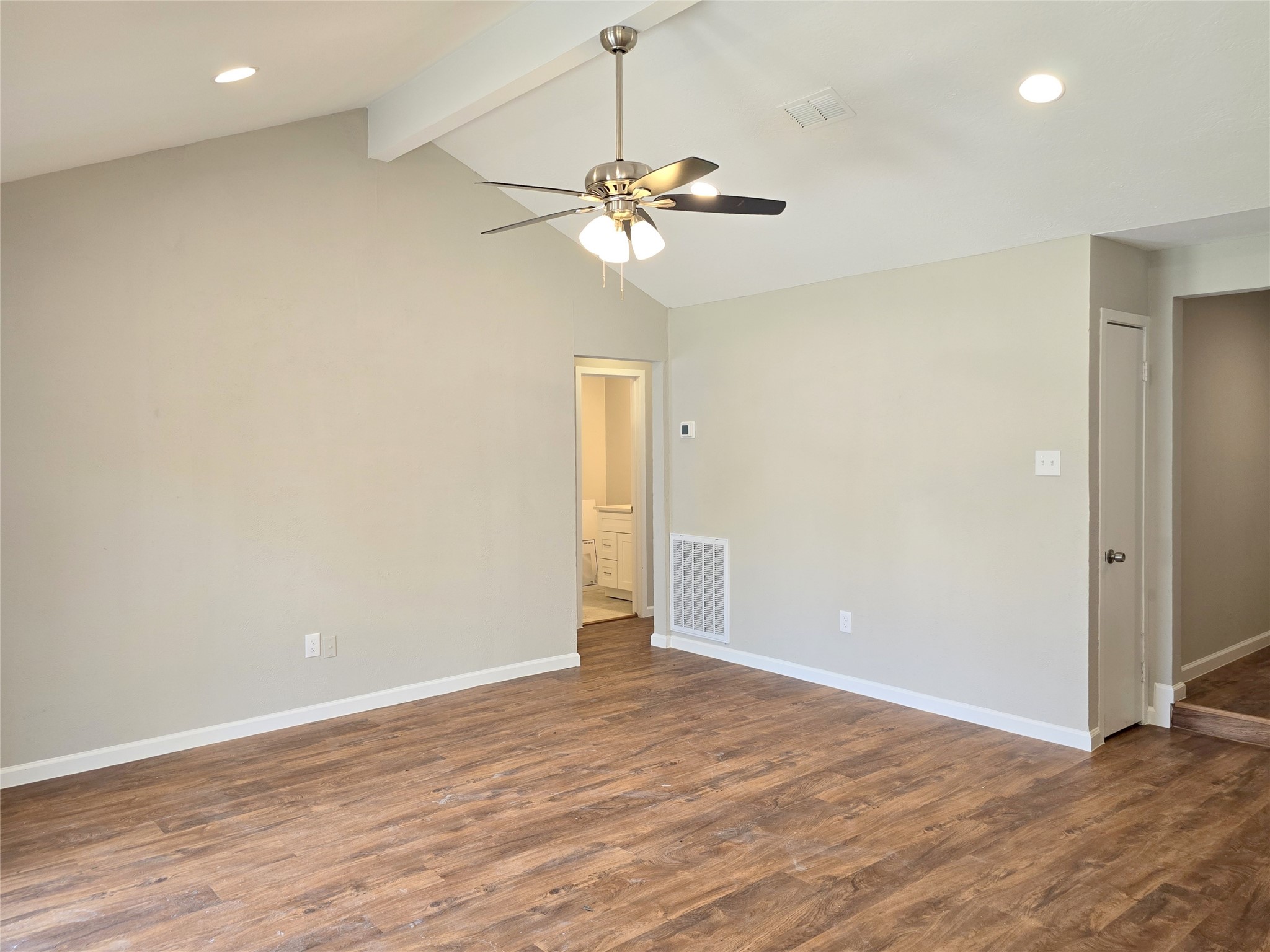 5404 Hazel Street Property Photo 7
