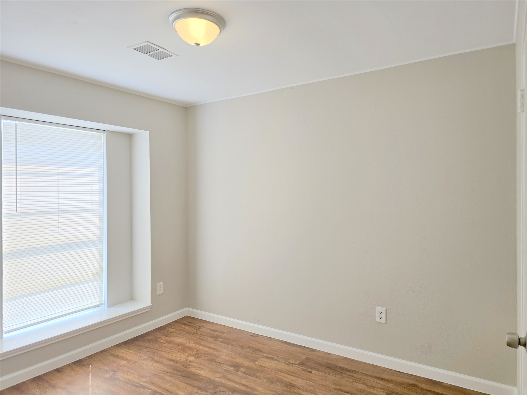 5404 Hazel Street Property Photo 14