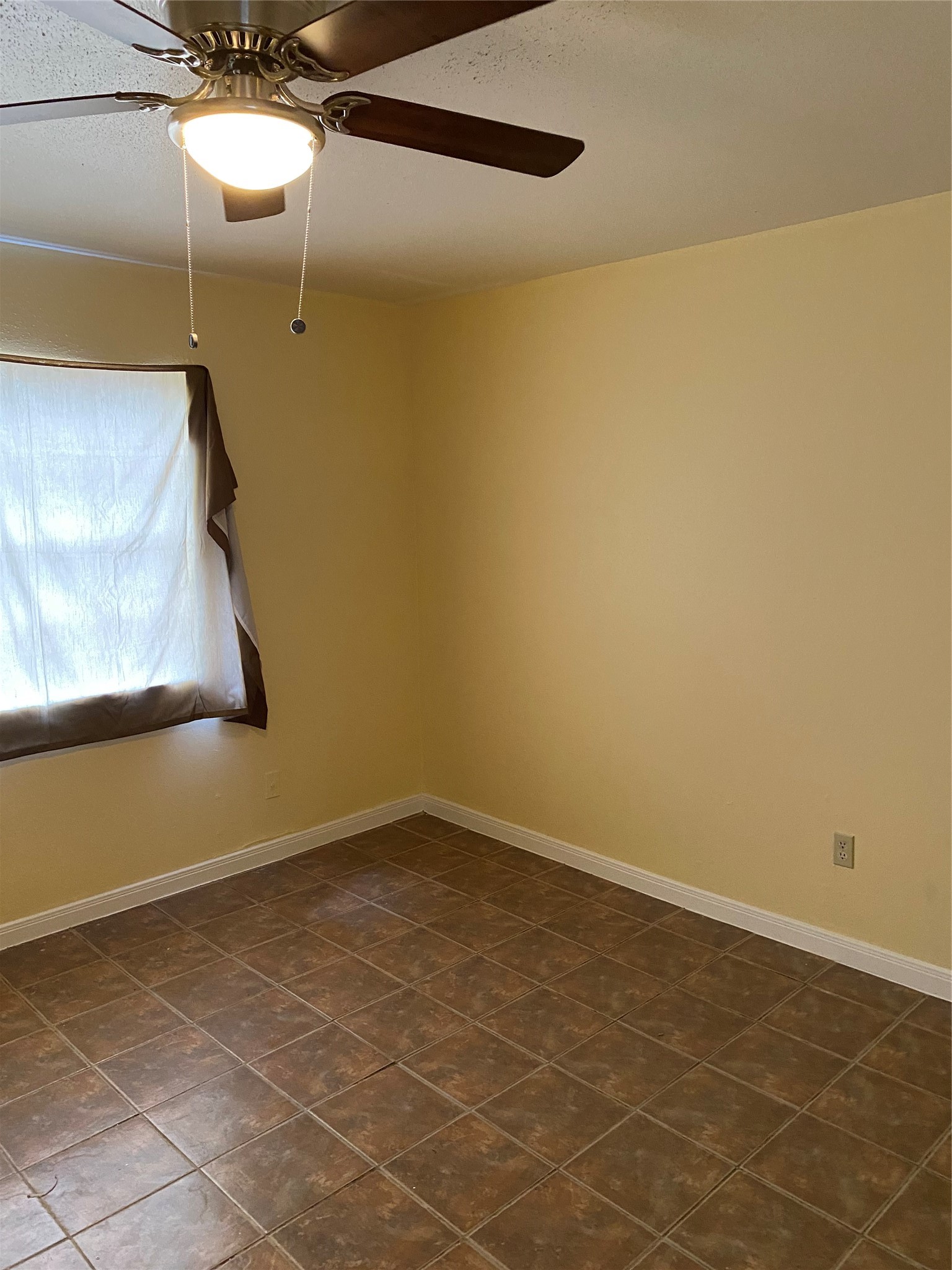 14516 E Woodforest Boulevard E 14516 Property Photo 5