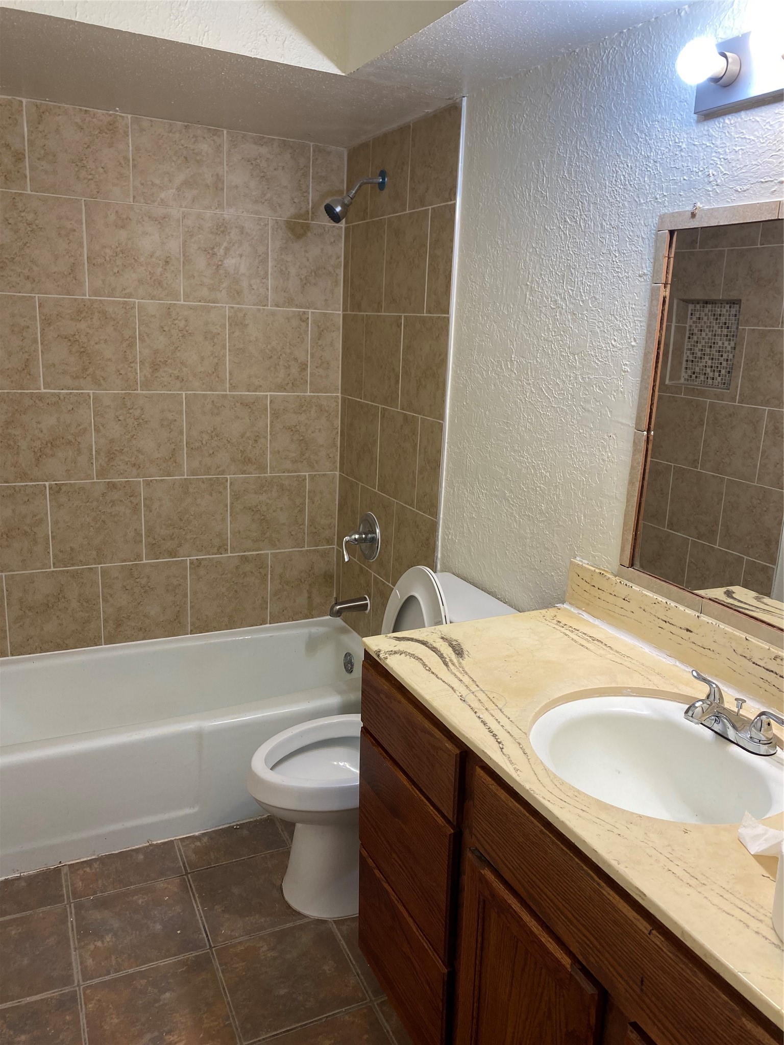 14516 E Woodforest Boulevard E 14516 Property Photo 10
