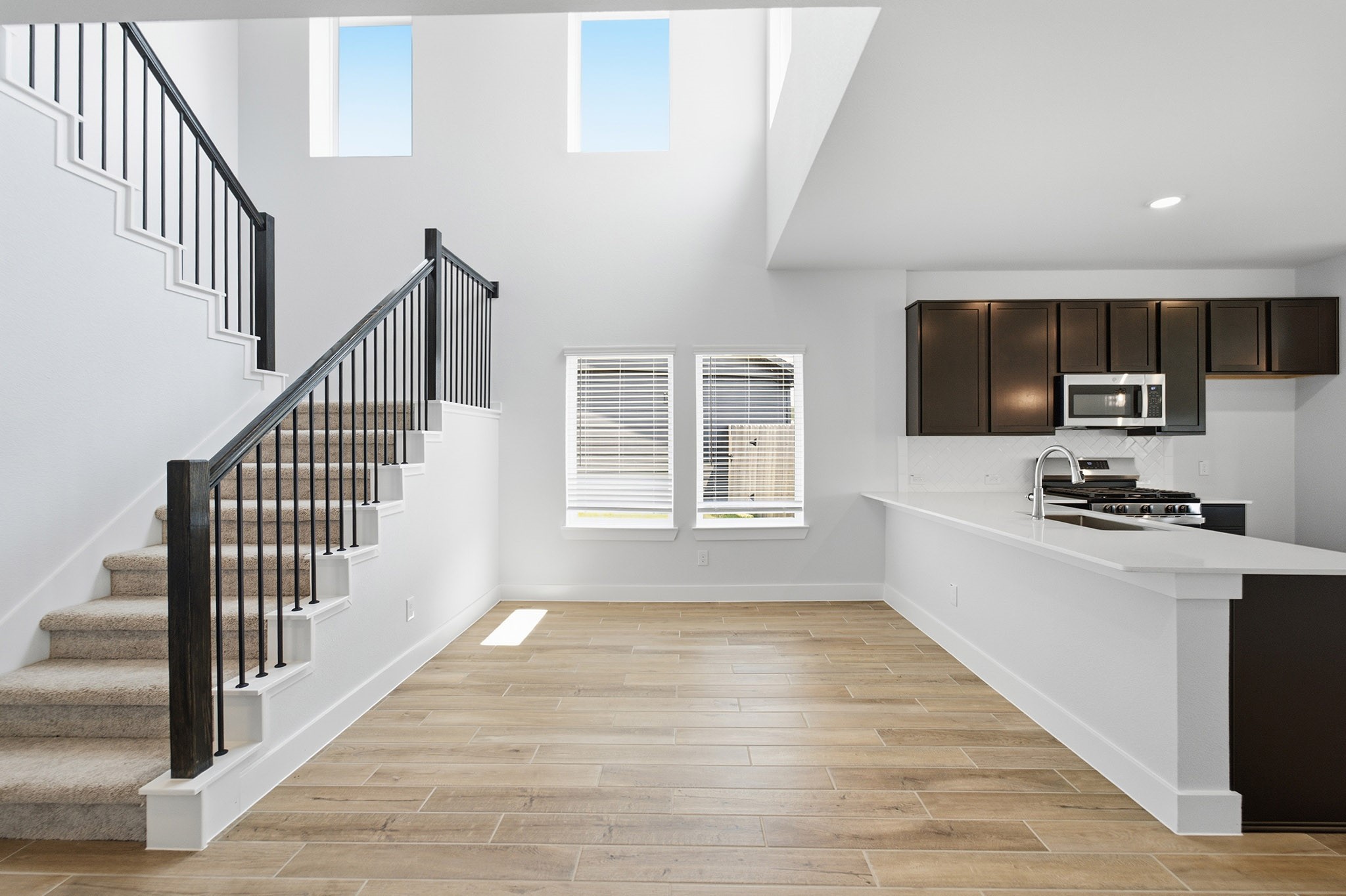 25079 Apricot Court Property Photo 6