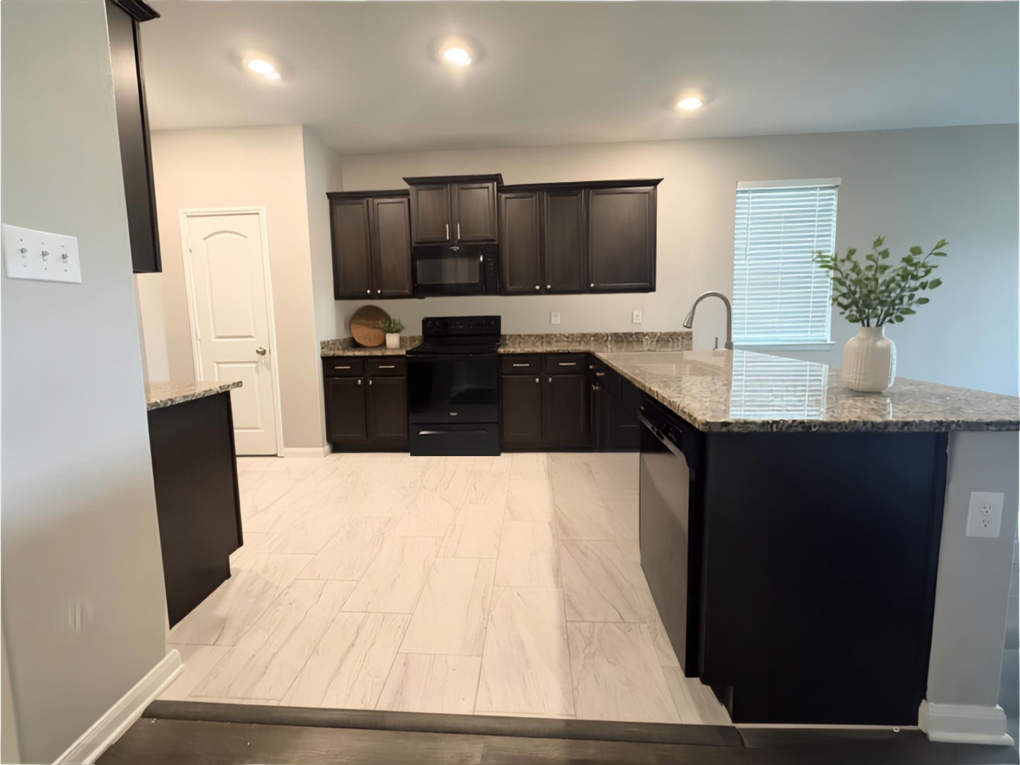 2201 Nautica Terrace Drive Property Photo 8
