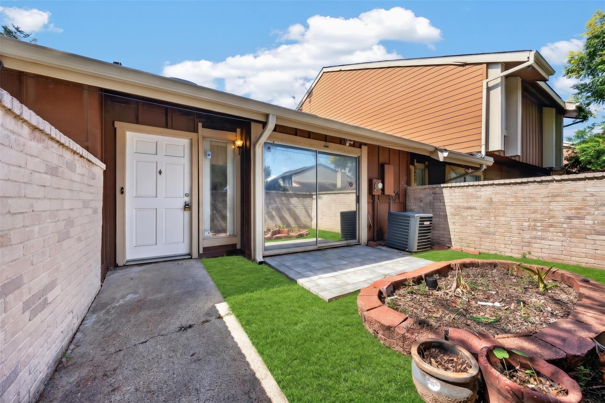 12606 Newbrook Drive, Houston Tx 77072 Property Photo 4