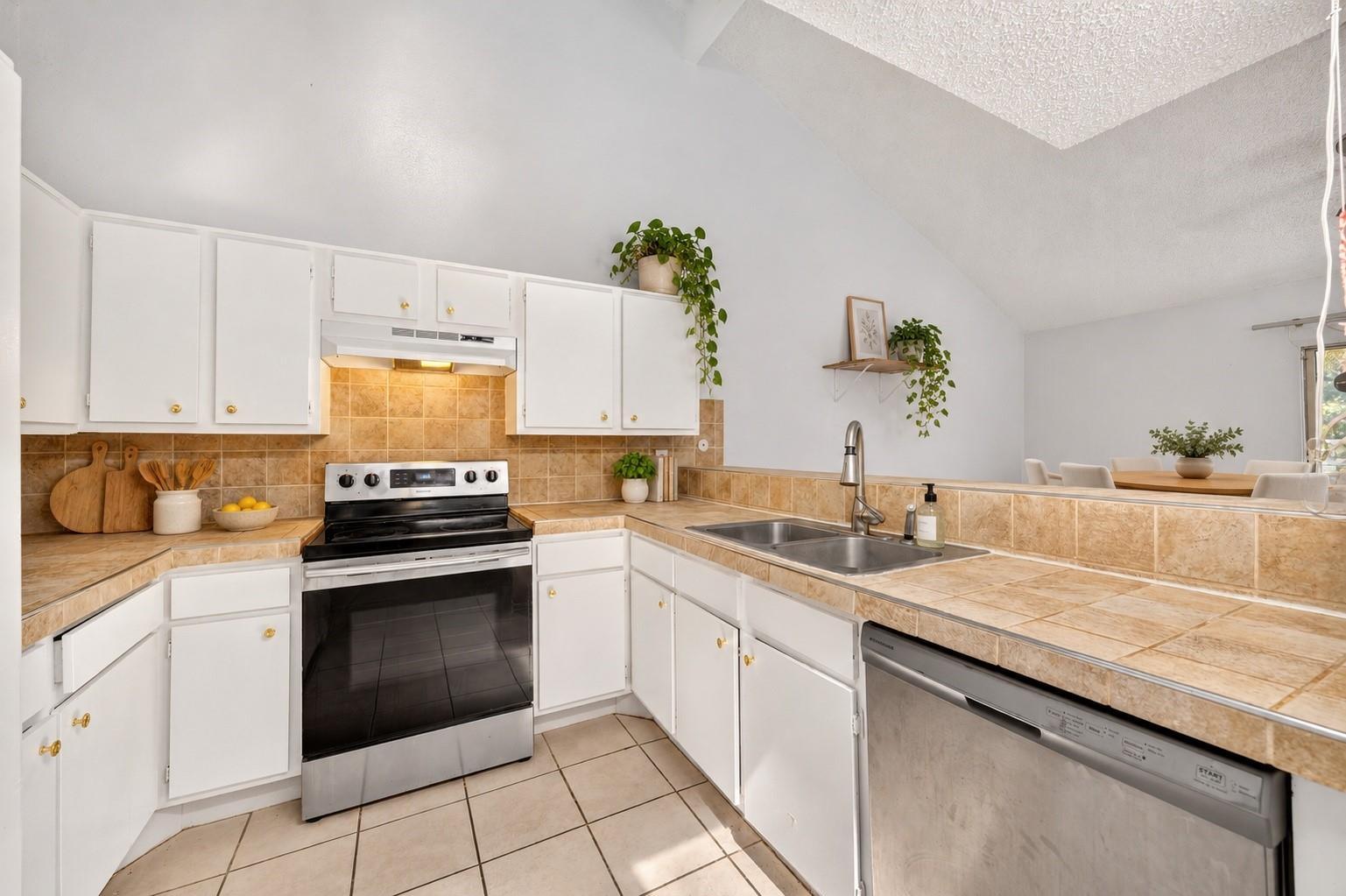 12606 Newbrook Drive, Houston Tx 77072 Property Photo 12