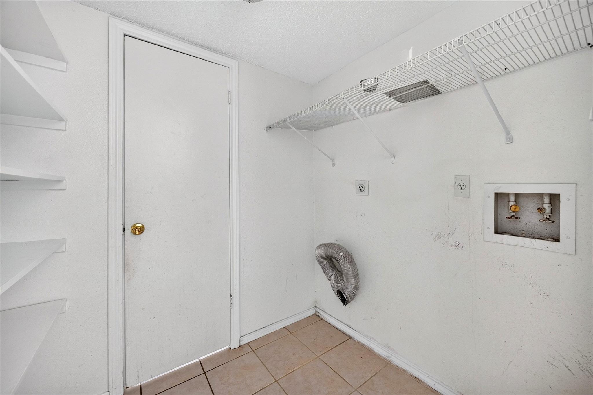 12606 Newbrook Drive, Houston Tx 77072 Property Photo 18