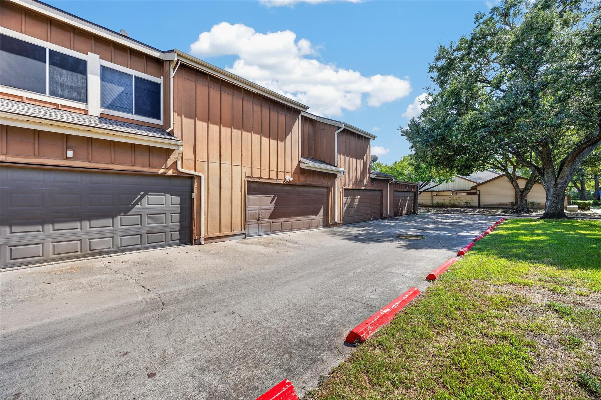 12606 Newbrook Drive, Houston Tx 77072 Property Photo 29