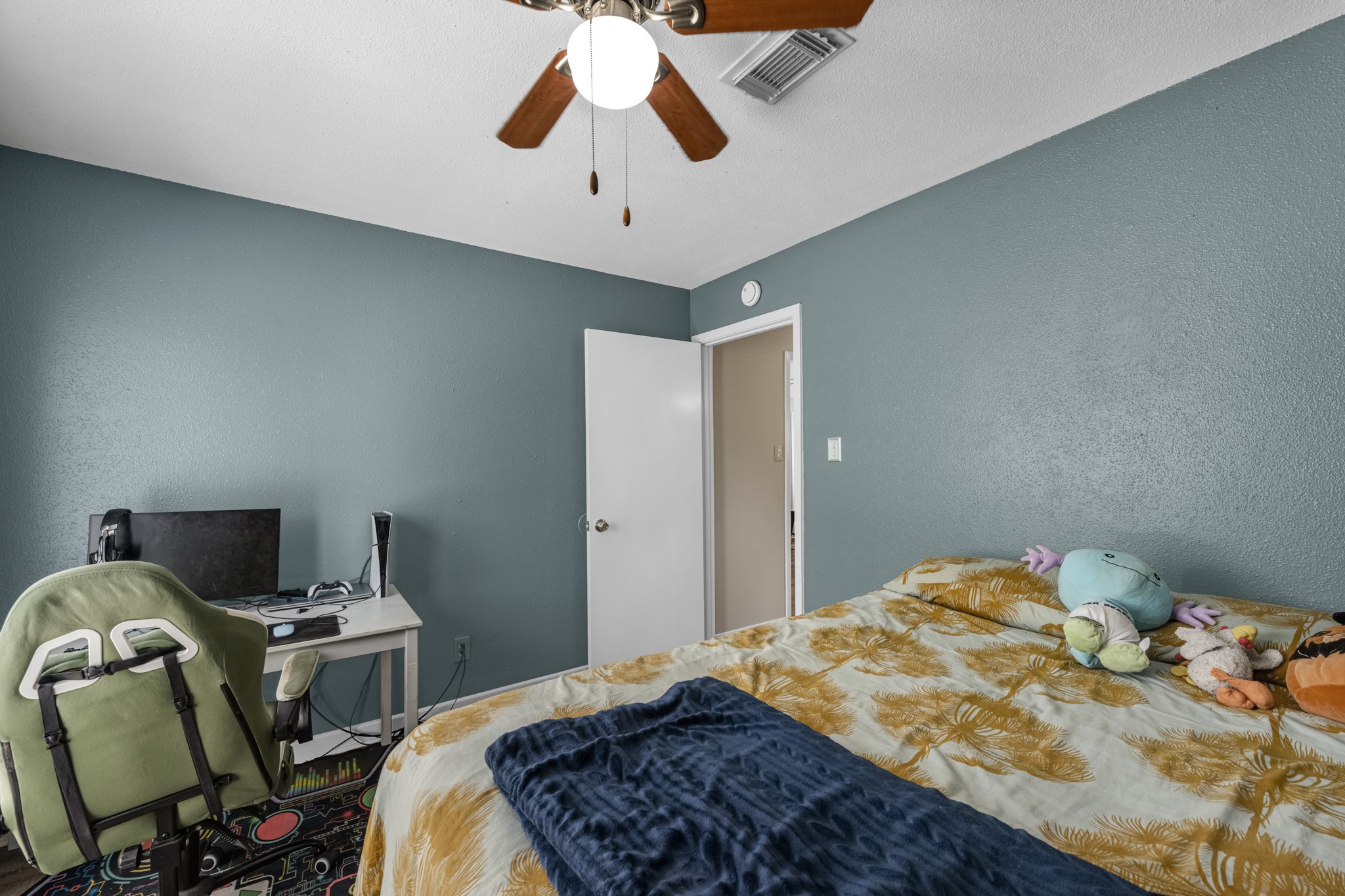 1903 Woodway Drive Property Photo 3