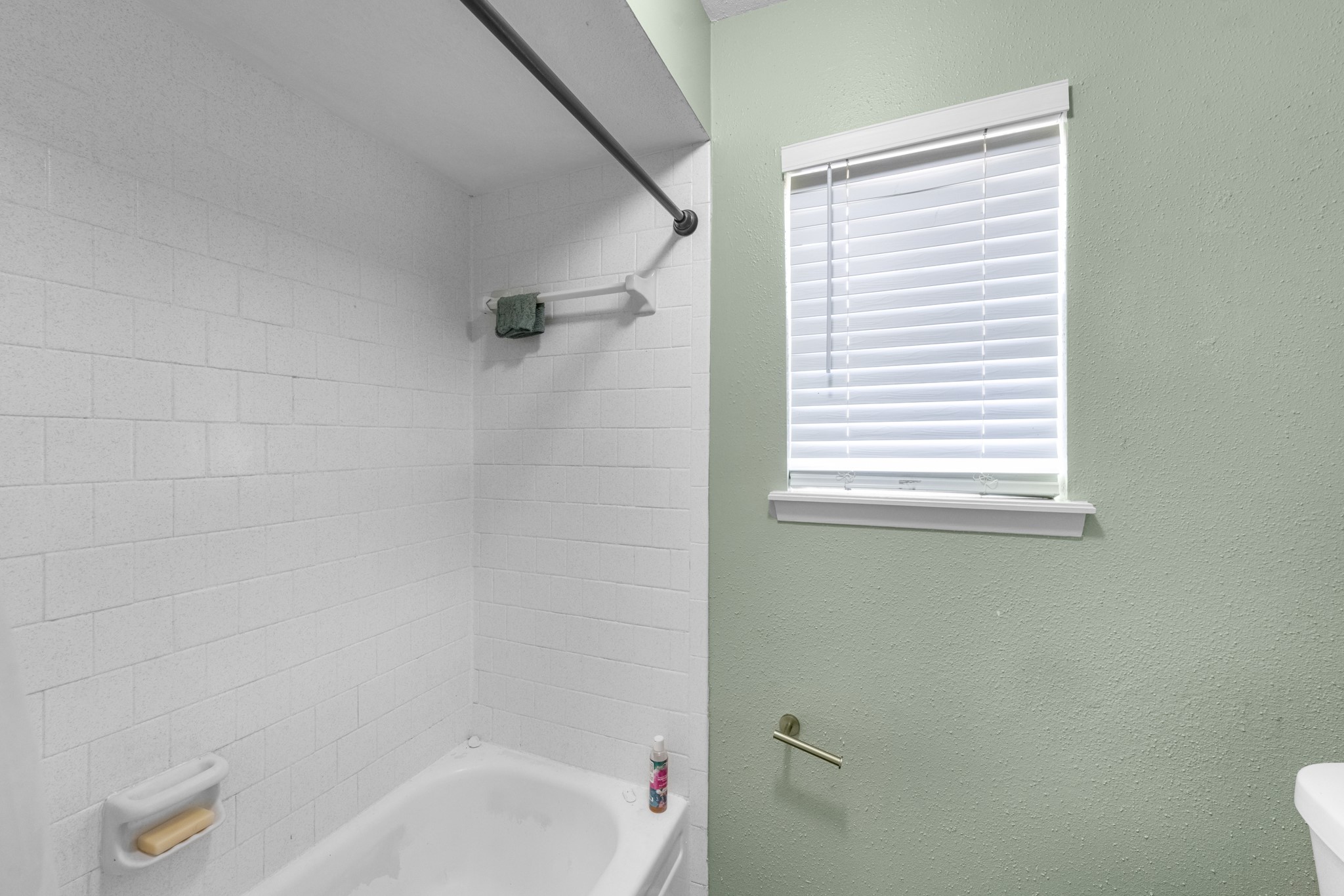 1903 Woodway Drive Property Photo 7