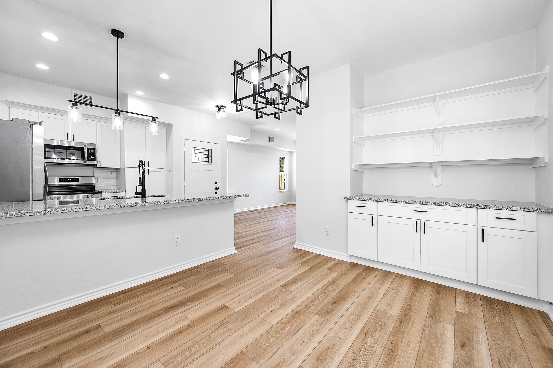 2020 Hampton Street A B Property Photo 8