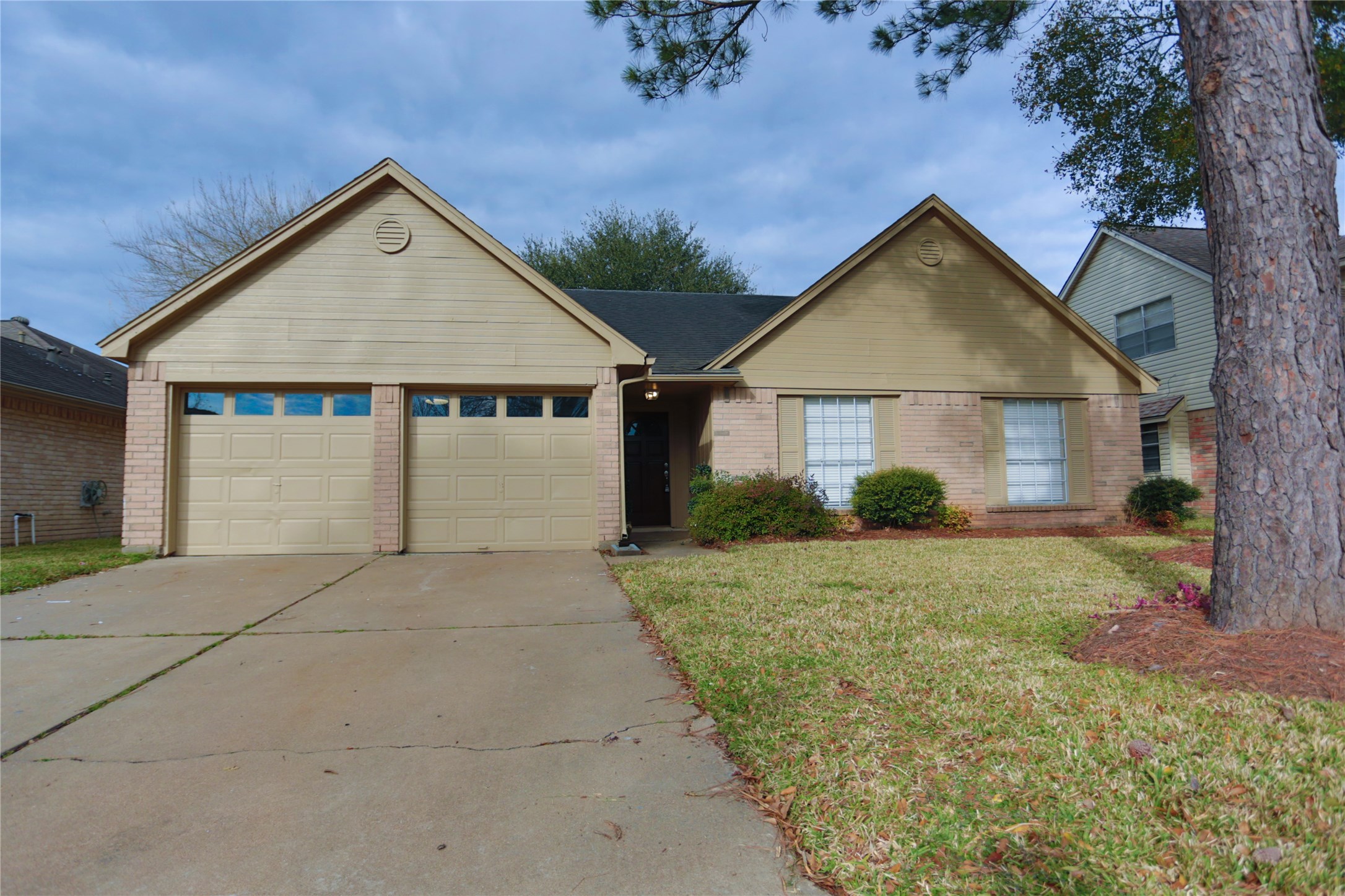 7007 Glen Rosa Drive Property Photo 1