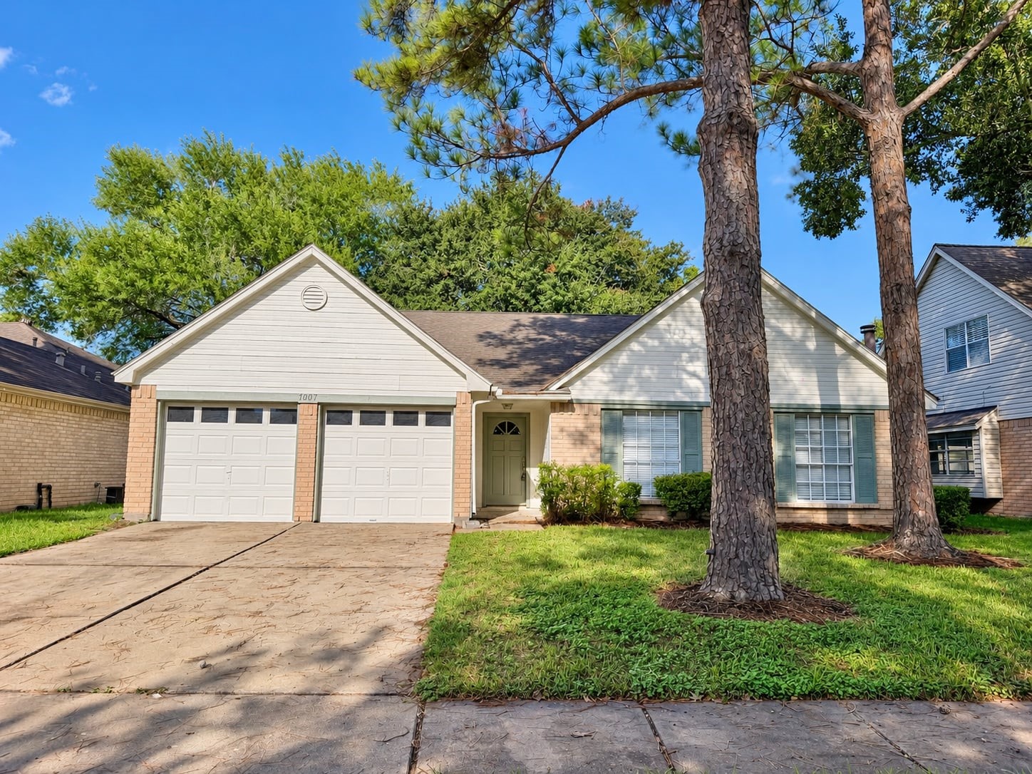 7007 Glen Rosa Drive Property Photo 2