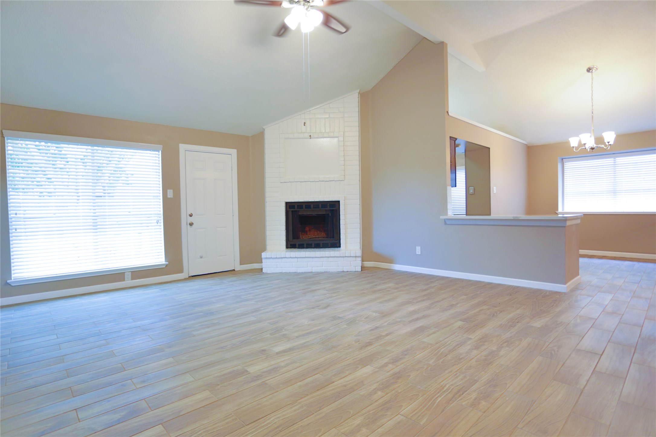 7007 Glen Rosa Drive Property Photo 6
