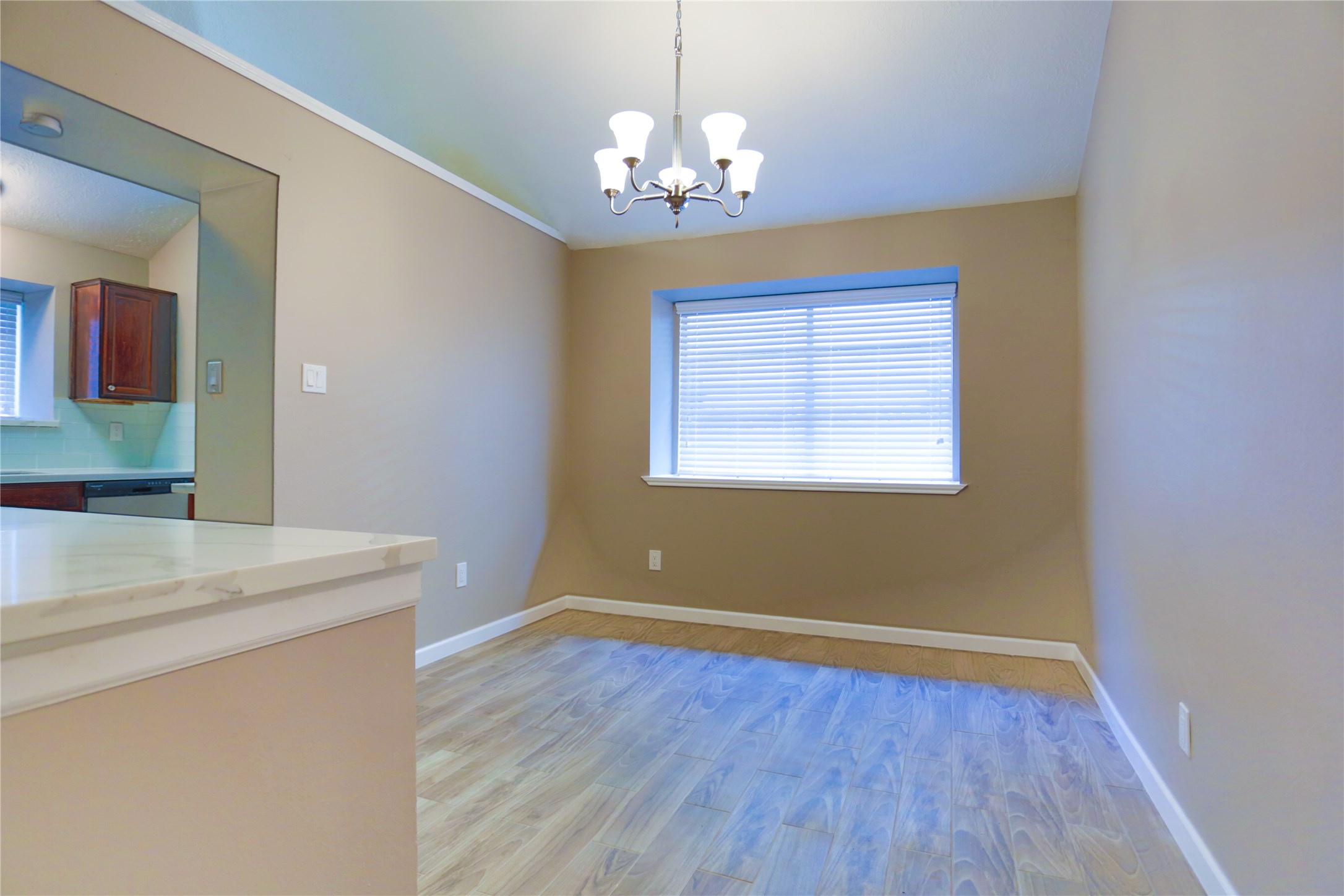 7007 Glen Rosa Drive Property Photo 10