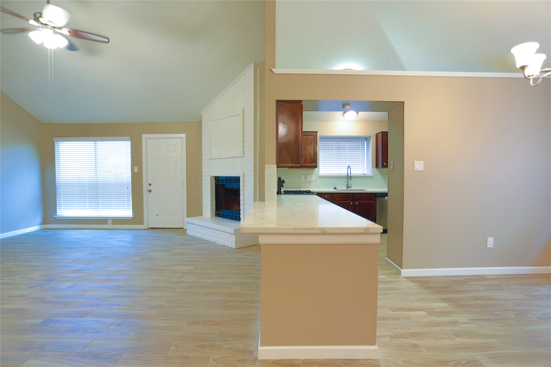 7007 Glen Rosa Drive Property Photo 11