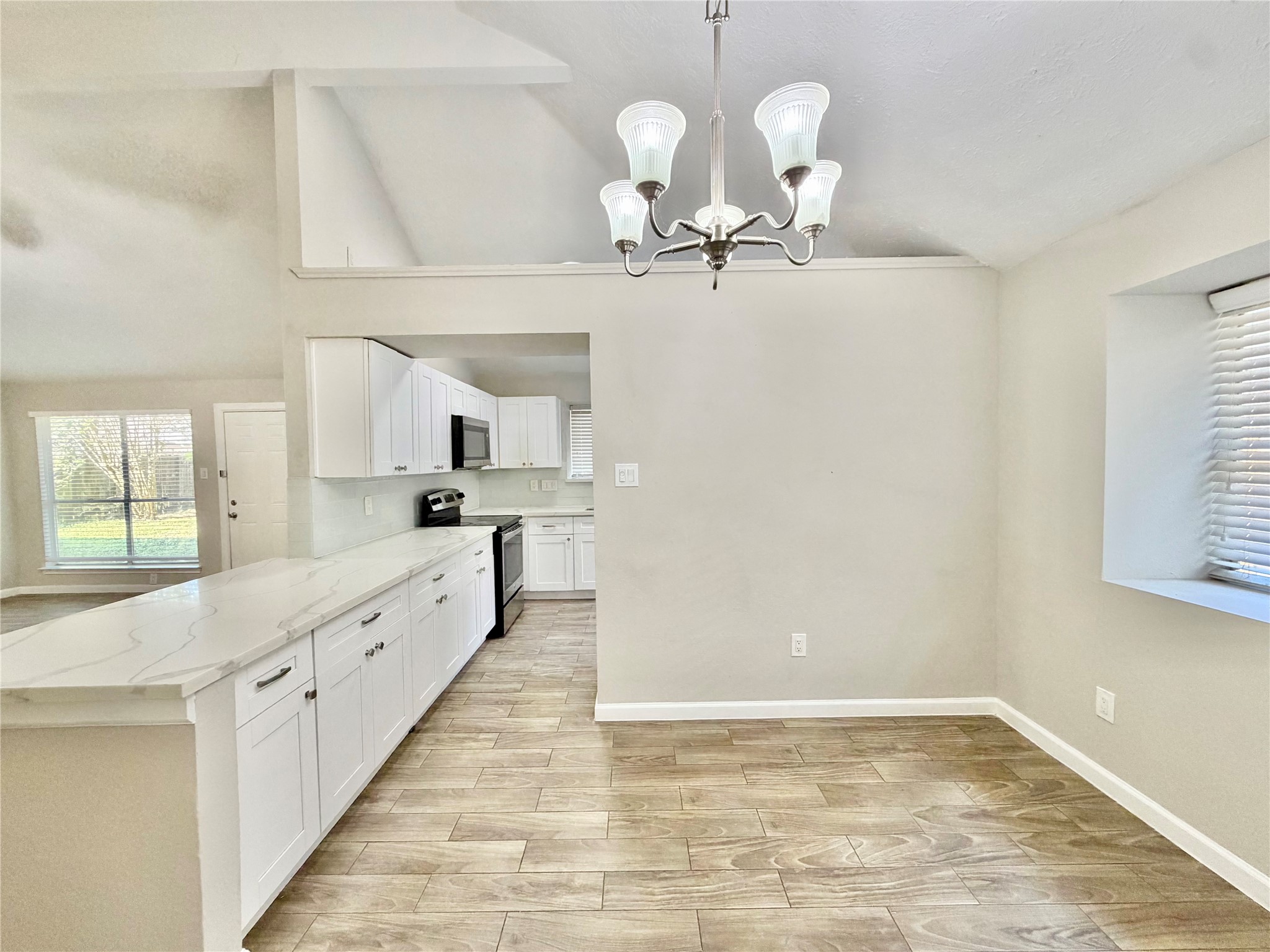 7007 Glen Rosa Drive Property Photo 14