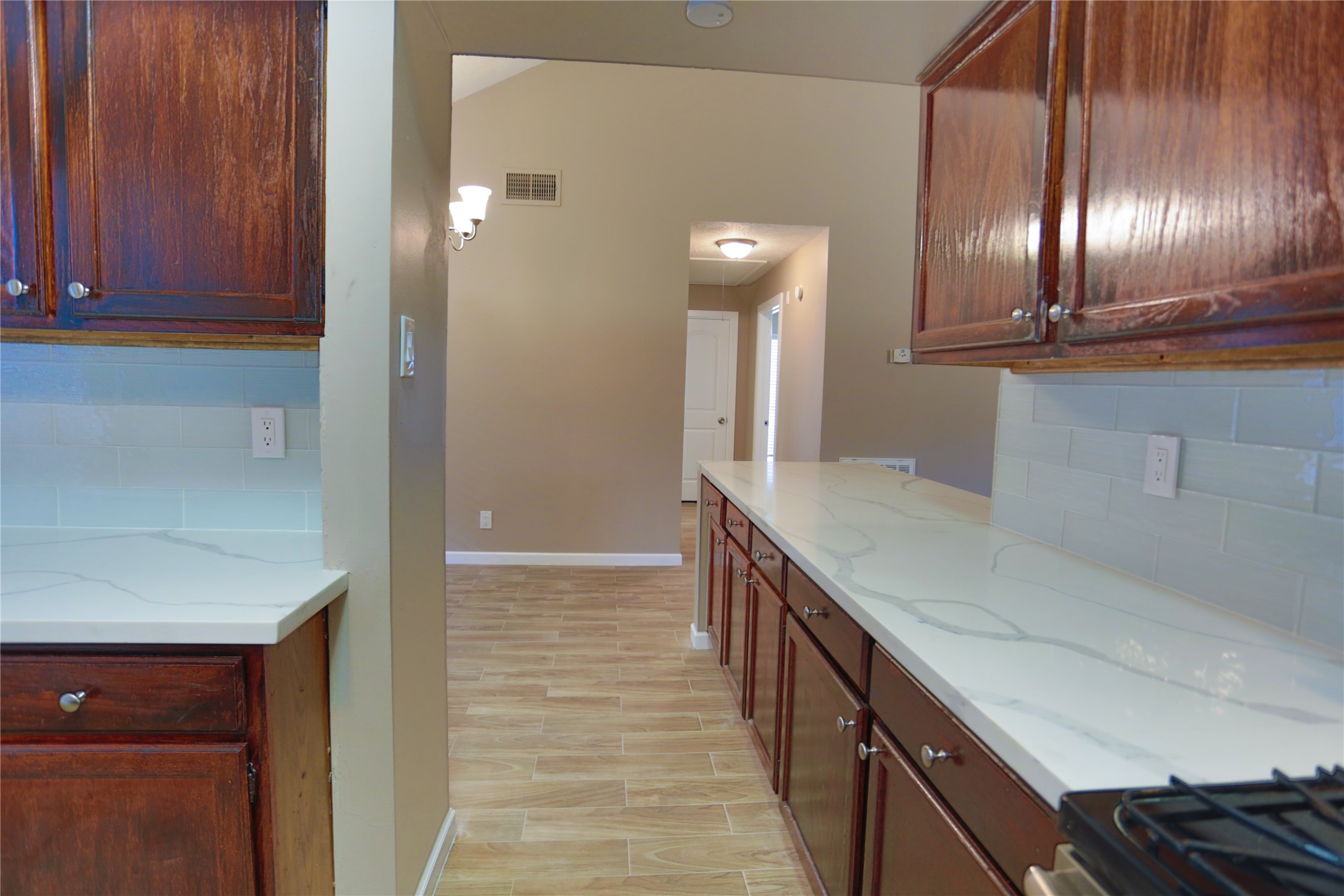 7007 Glen Rosa Drive Property Photo 16