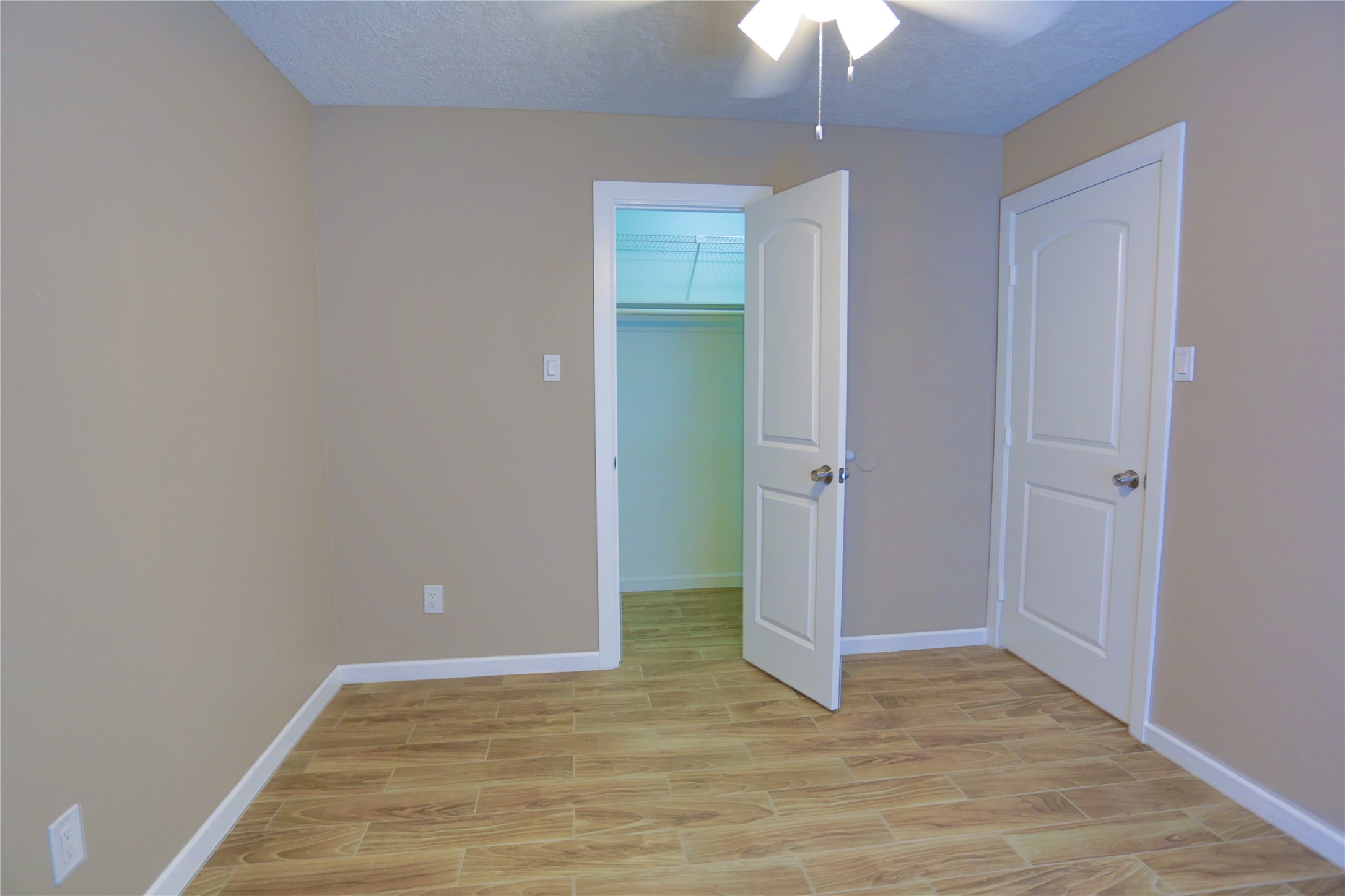 7007 Glen Rosa Drive Property Photo 21