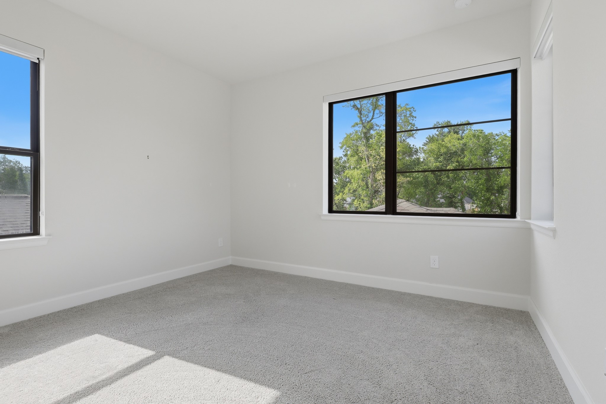 10007 Regal Mist Drive Property Photo 30