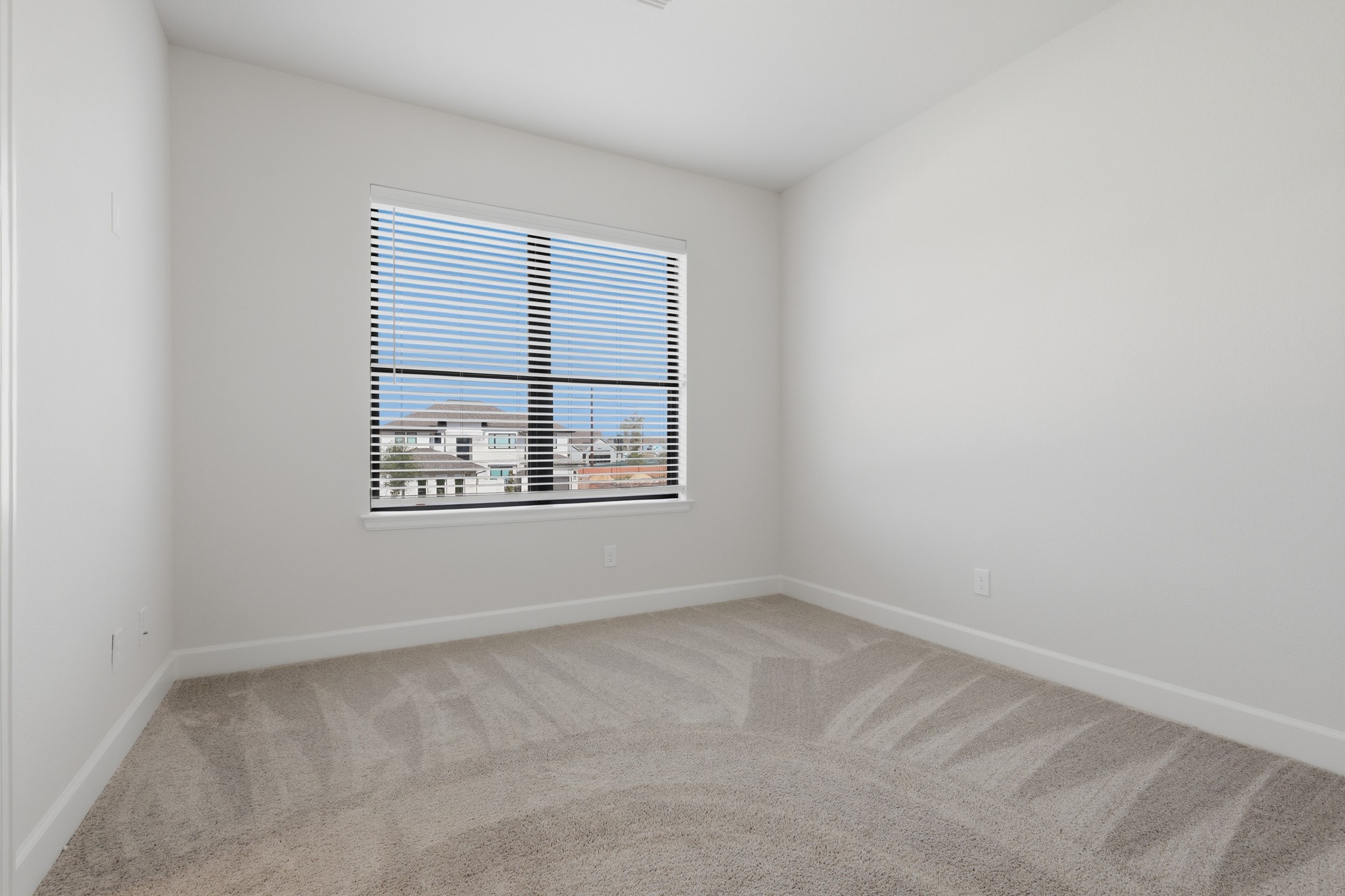 10007 Regal Mist Drive Property Photo 38