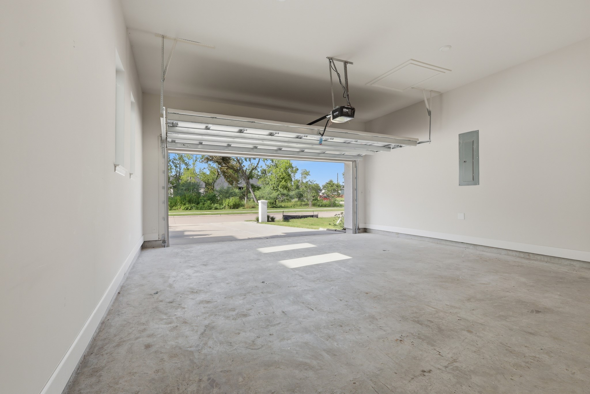 10007 Regal Mist Drive Property Photo 43