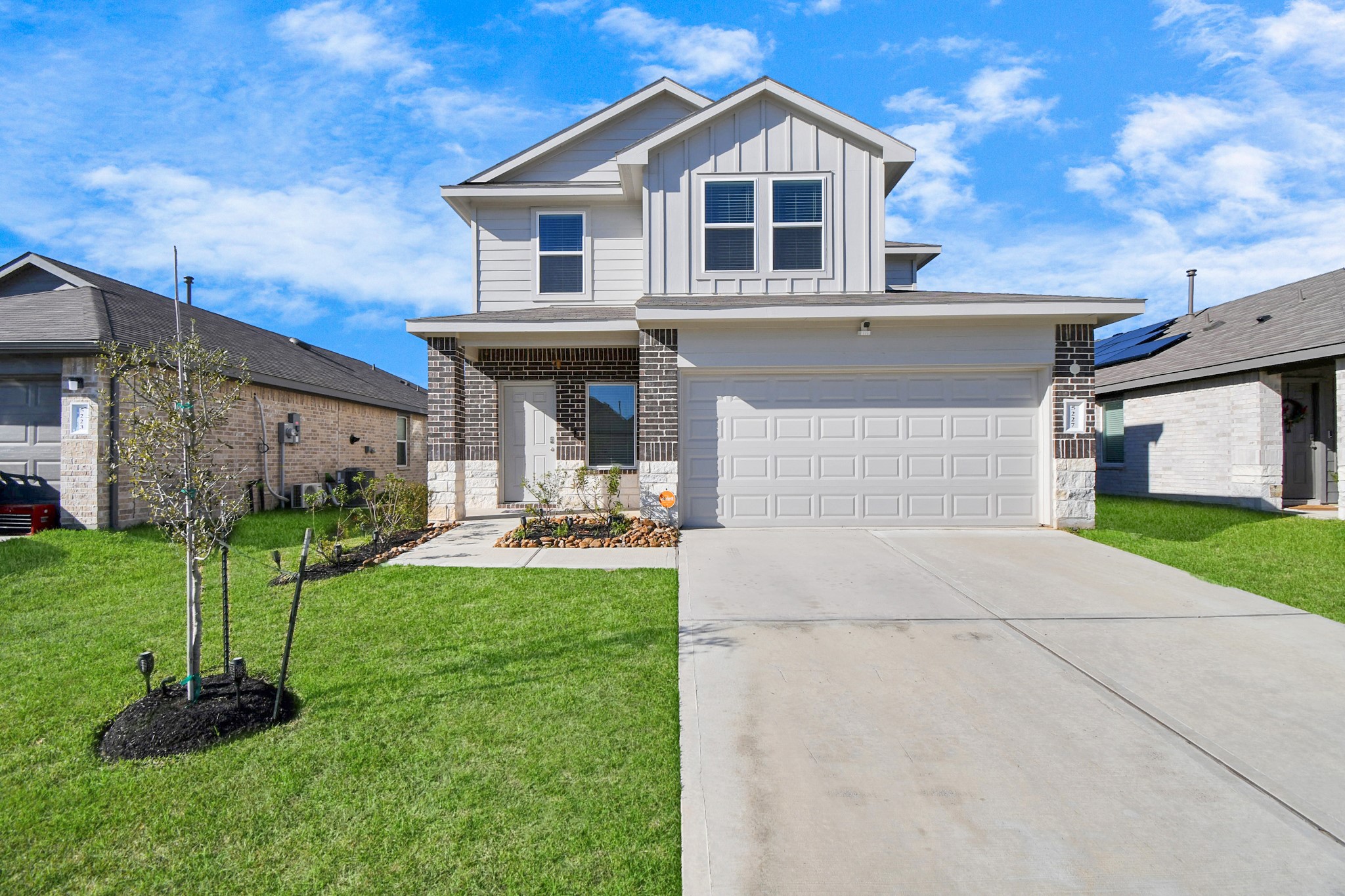 5227 Castlebury Meadows Drive Property Photo 1