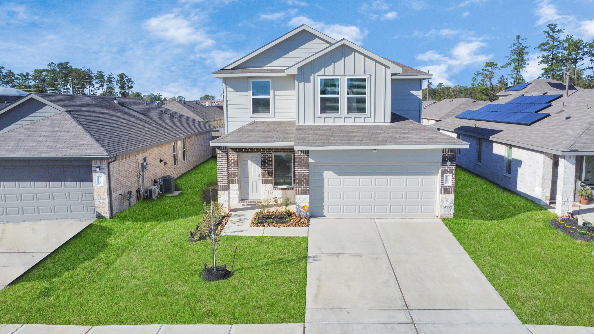 5227 Castlebury Meadows Drive Property Photo 2