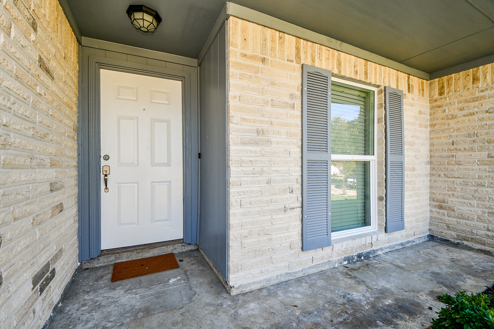 13707 Towne Way Drive Property Photo 4
