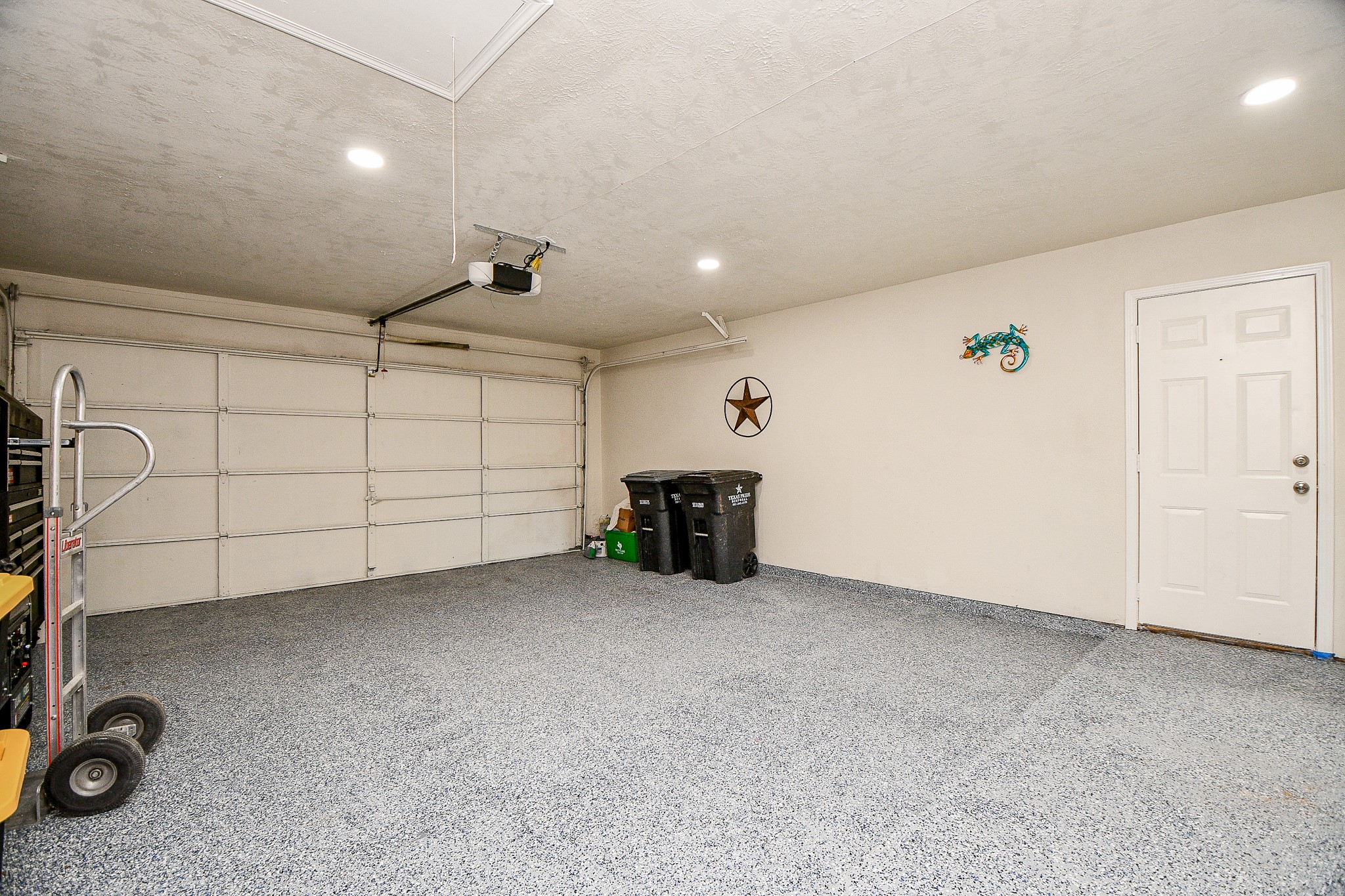 13707 Towne Way Drive Property Photo 7